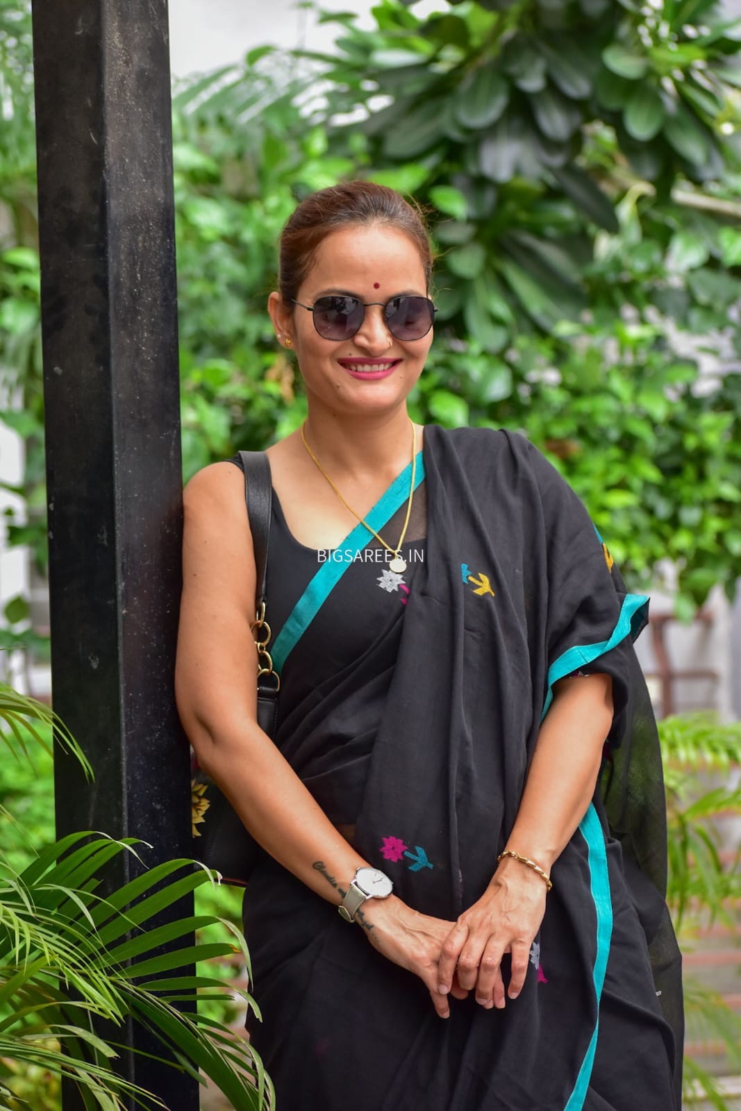 Hand woven Pure Mul Cotton Saree (Handloom Marked) - Black