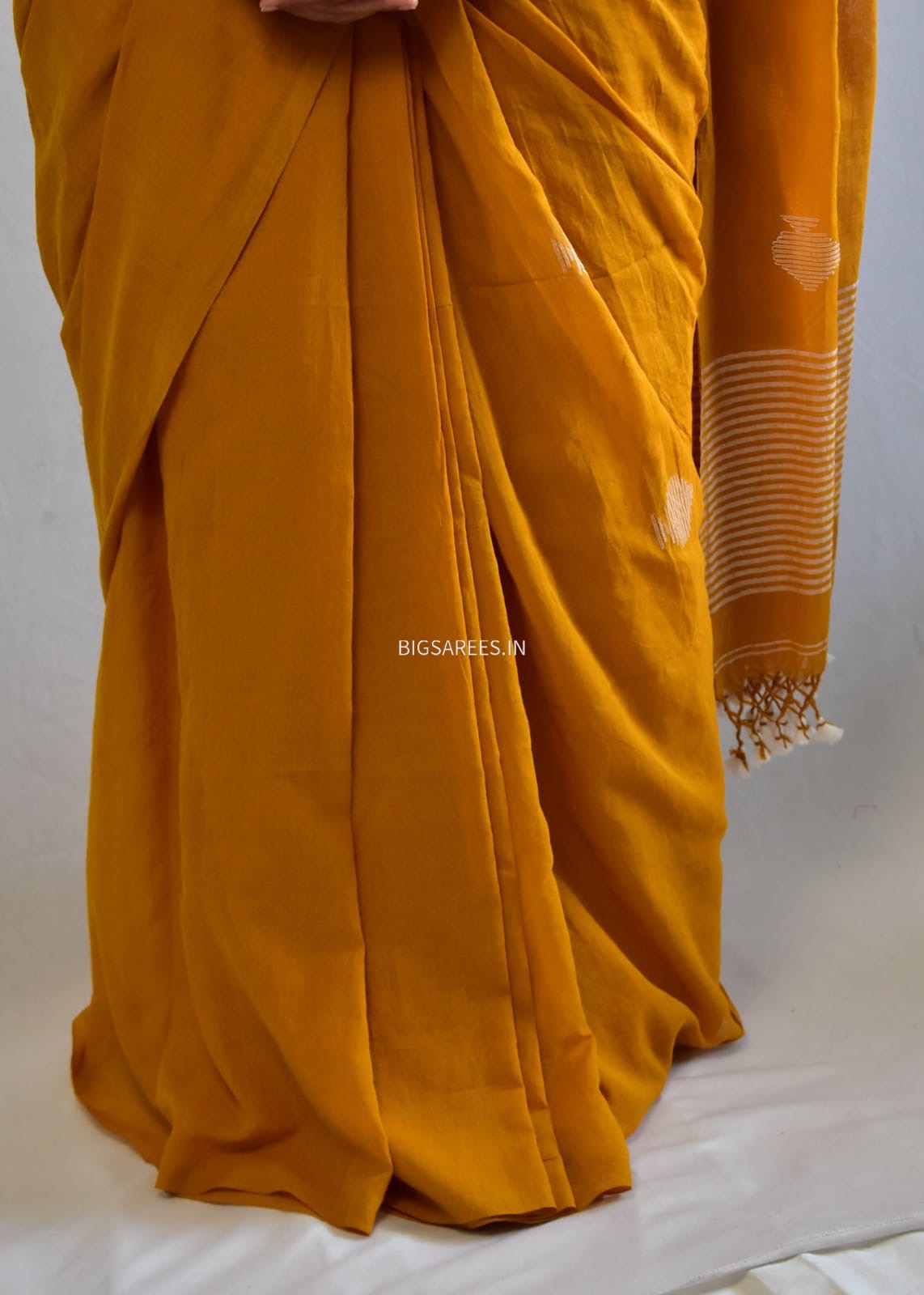 Hand woven Pure Mul Cotton Saree (Handloom Marked) - Mustard