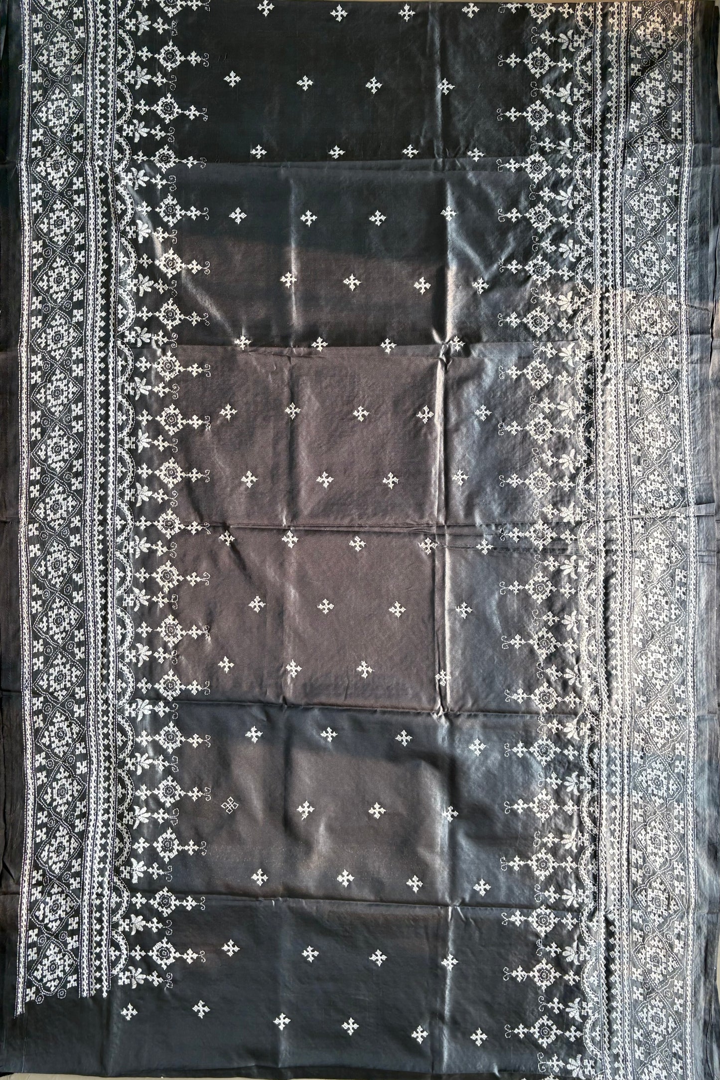 Gujrati Stitch/Kutch Hand Embroidered Art Silk Saree