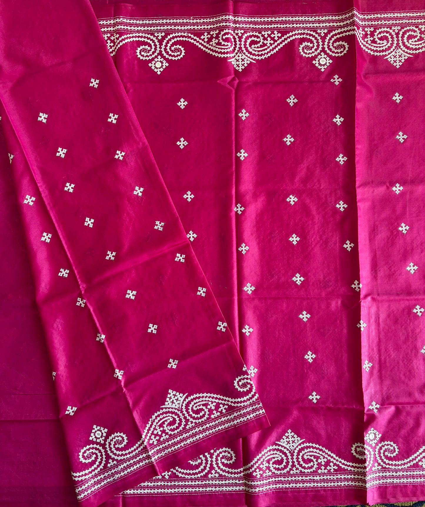 Gujrati Stitch/Kutch Hand Embroidered Art Silk Saree