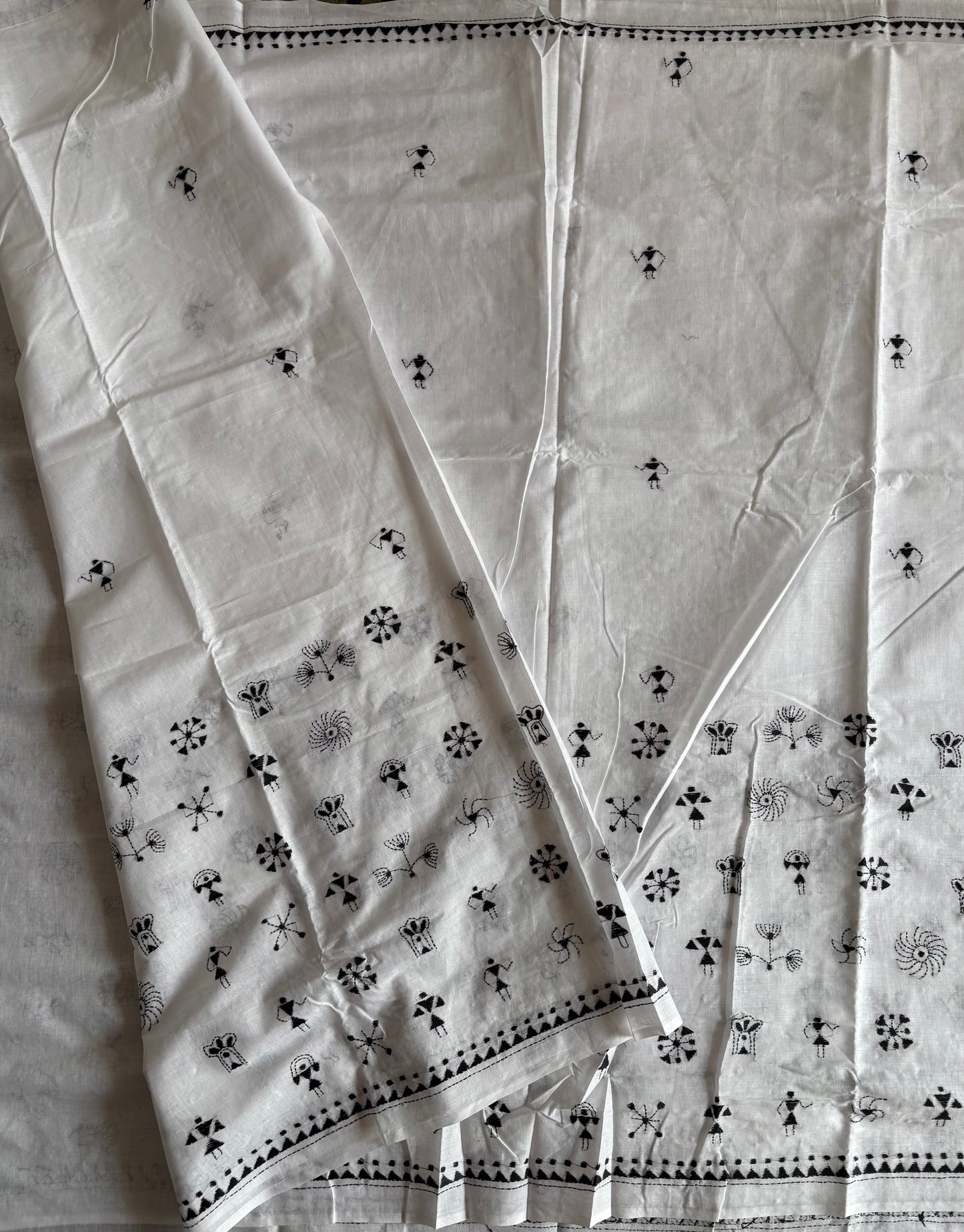 Kantha Hand Embroidered Pure Cotton Saree - white