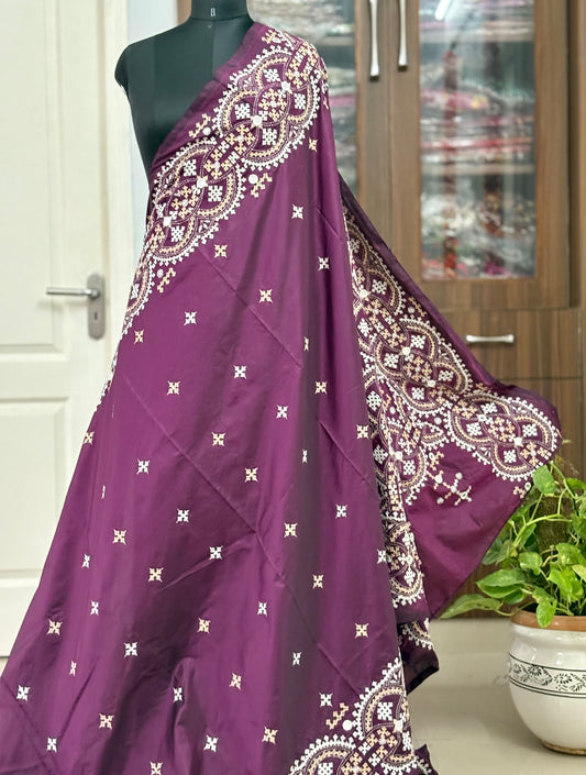 Mirror work Gujrati Stitch/Kutch Hand Embroidered Art Silk Saree