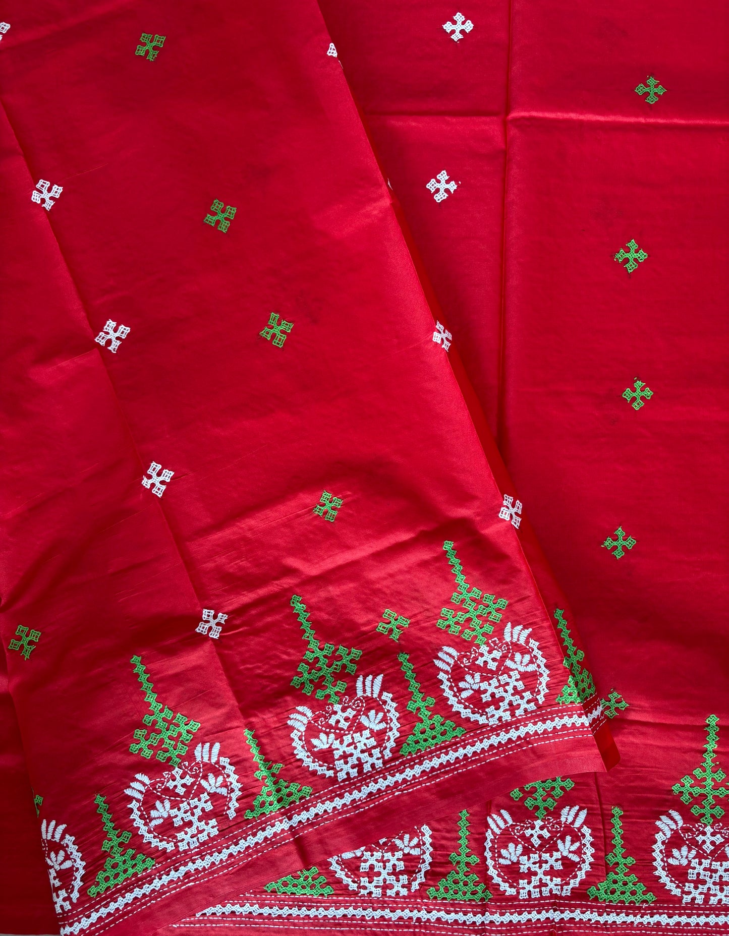 Gujrati Stitch/Kutch Hand Embroidered Art Silk Saree