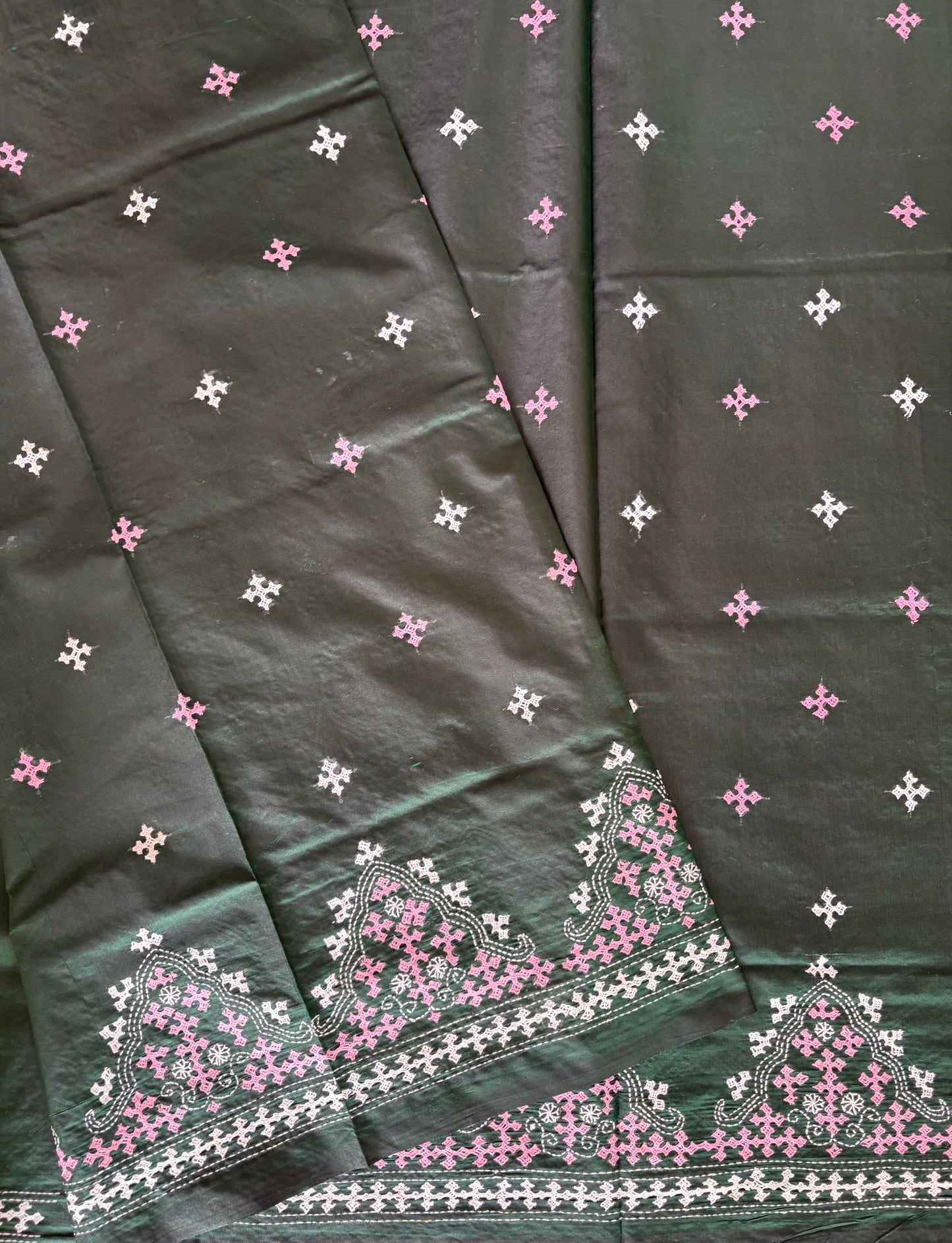 Gujrati Stitch/Kutch Hand Embroidered Art Silk Saree