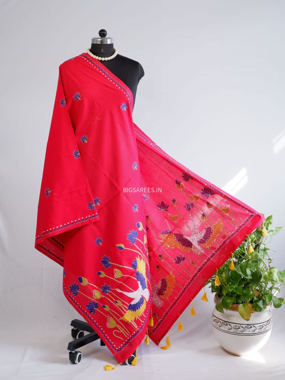 Hand-Embroidered Kantha Stitch Dupatta | Khadi Cotton | Red