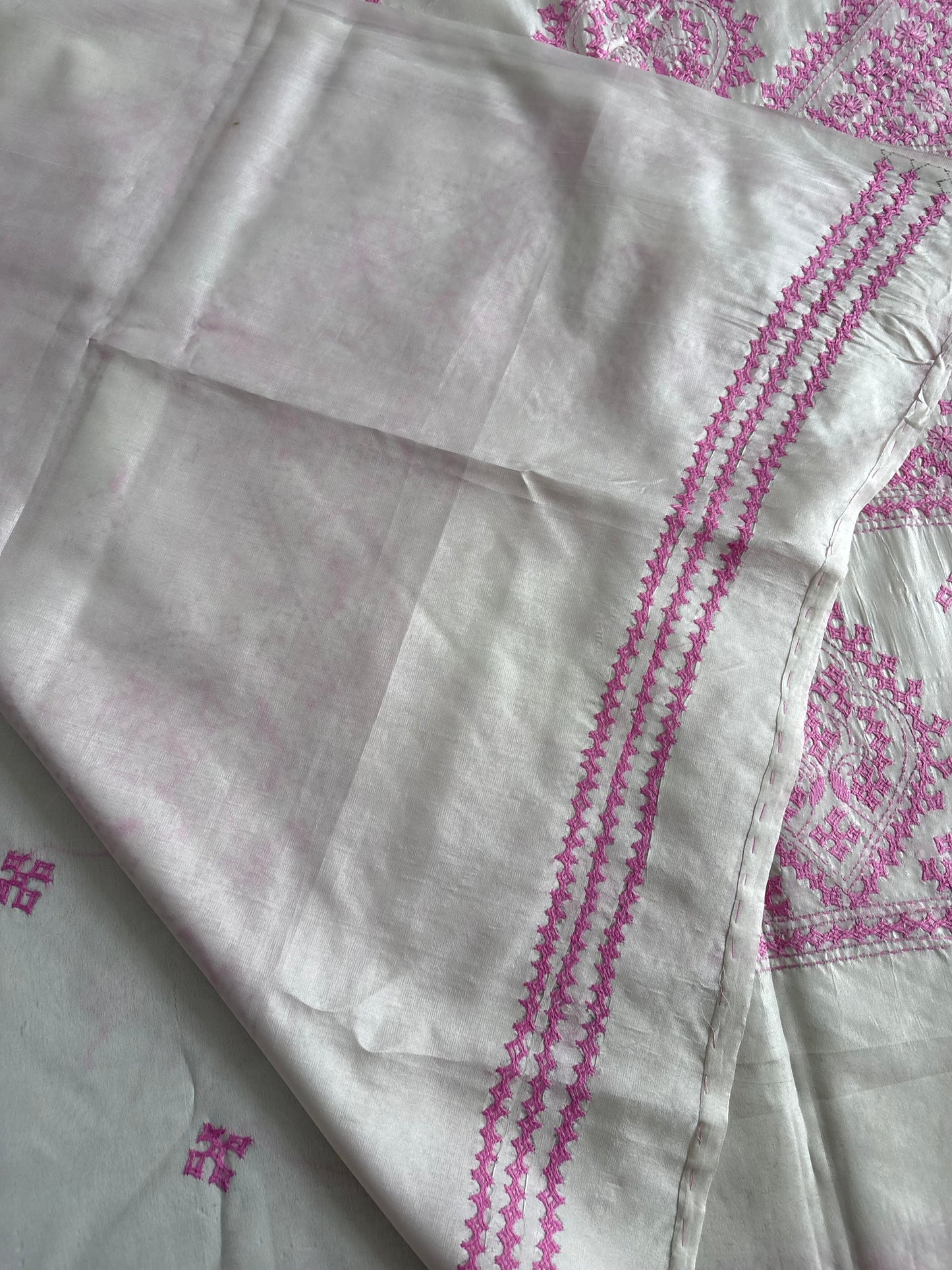 Gujrati Stitch/Kutch Hand Embroidered Art Silk Saree