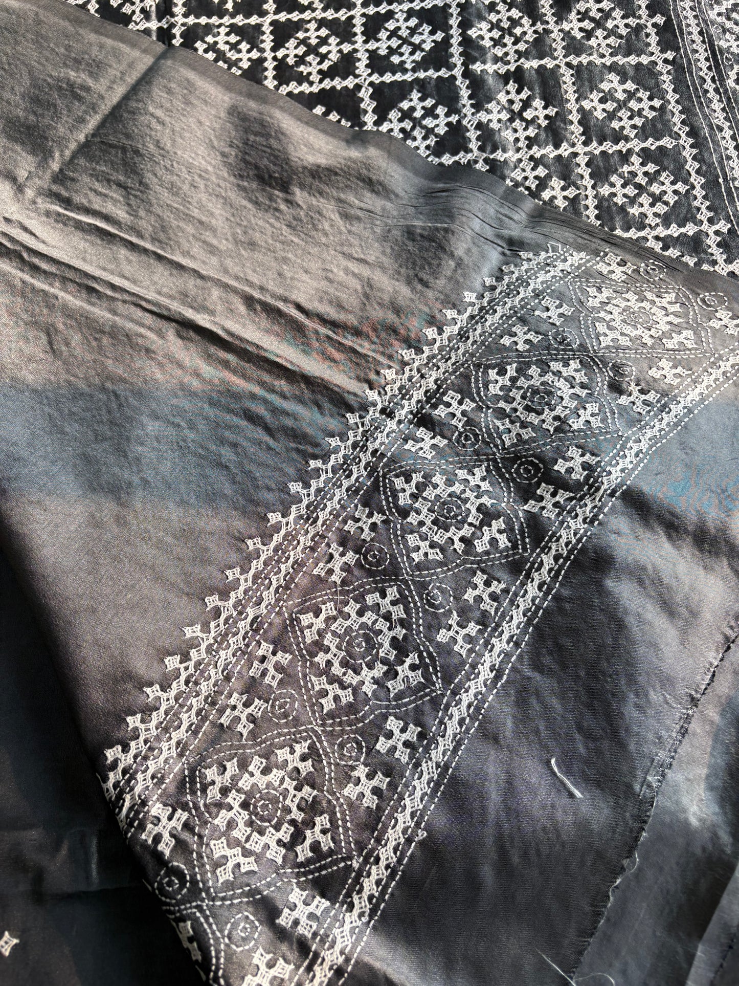 Gujrati Stitch/Kutch Hand Embroidered Art Silk Saree