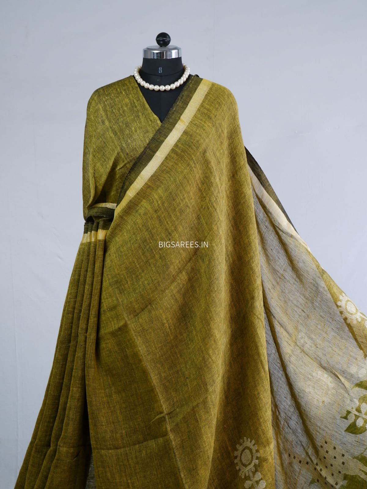Pure Jayshree Linen Saree | Jamdani pattern | Mehandi Green