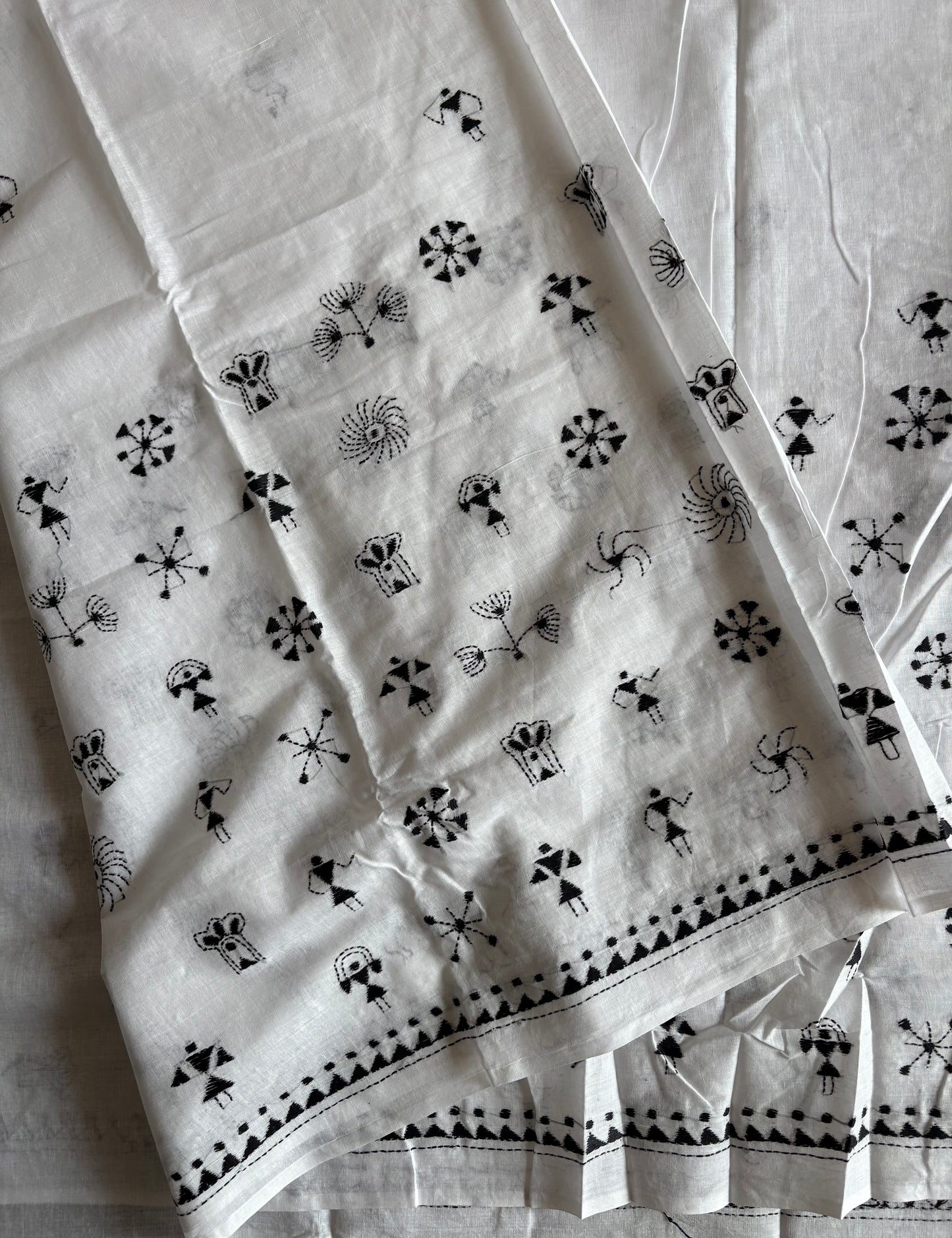 Kantha Hand Embroidered Pure Cotton Saree - white