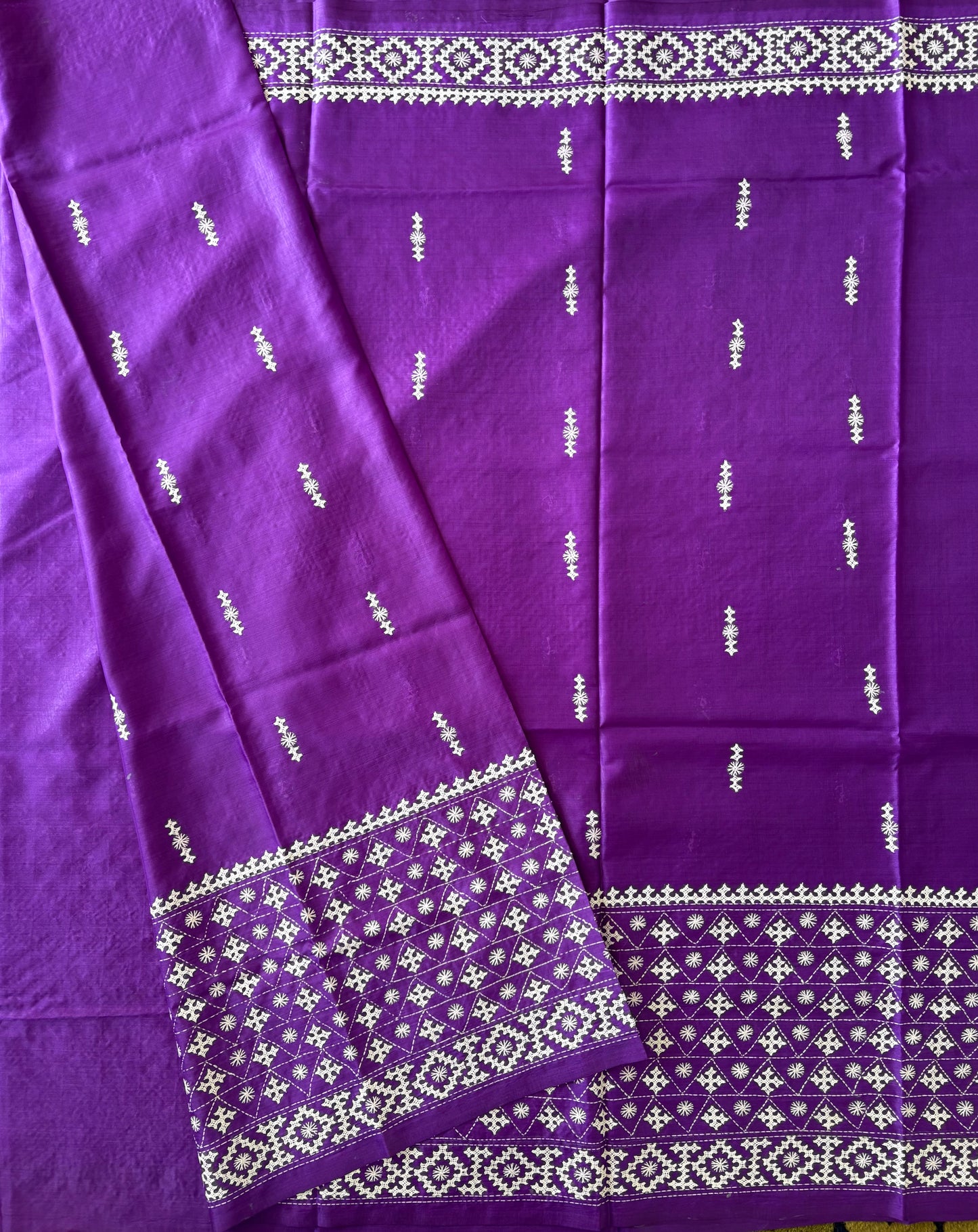 Gujrati Stitch/Kutch Hand Embroidered Art Silk Saree