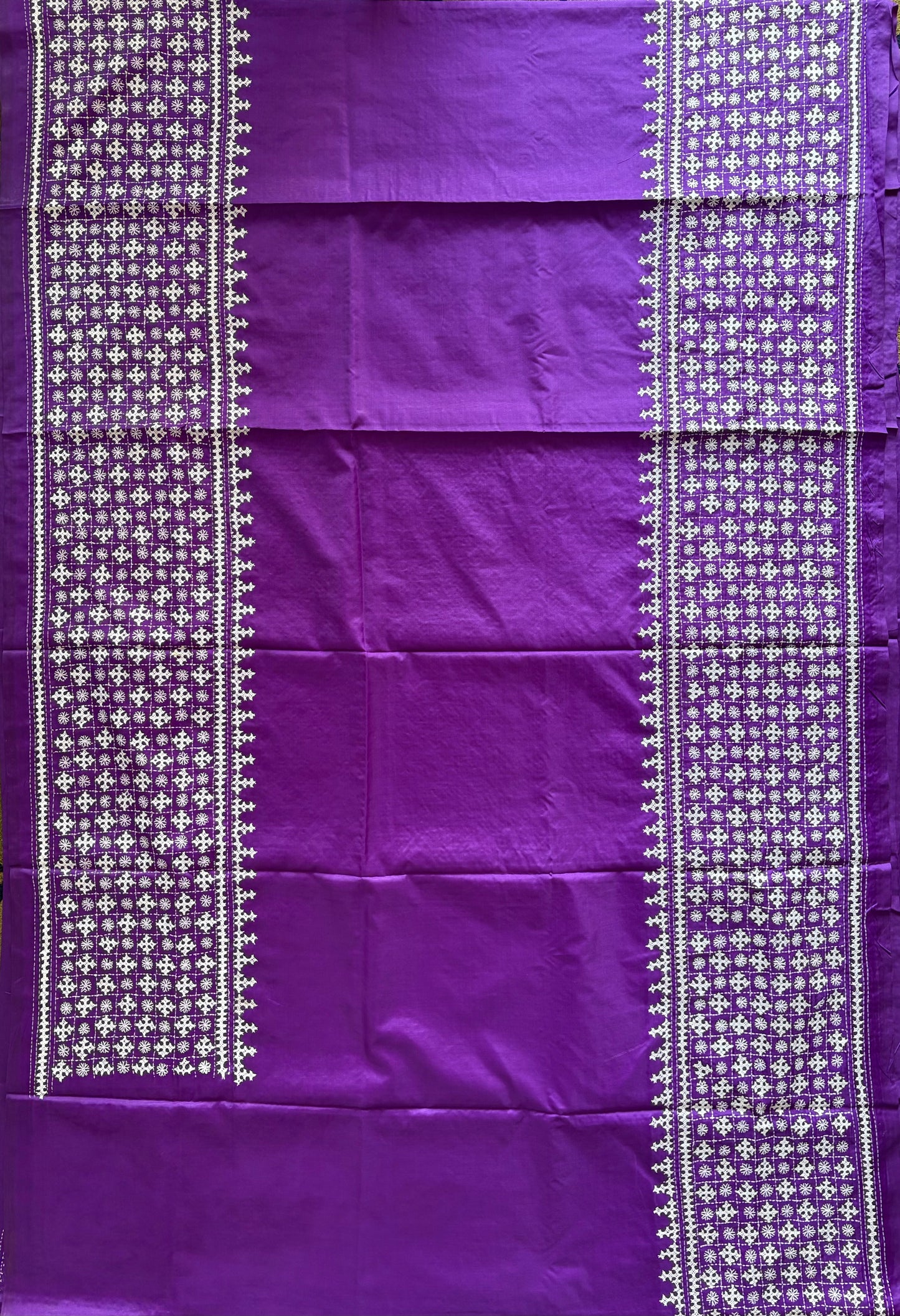 Gujrati Stitch/Kutch Hand Embroidered Art Silk Saree