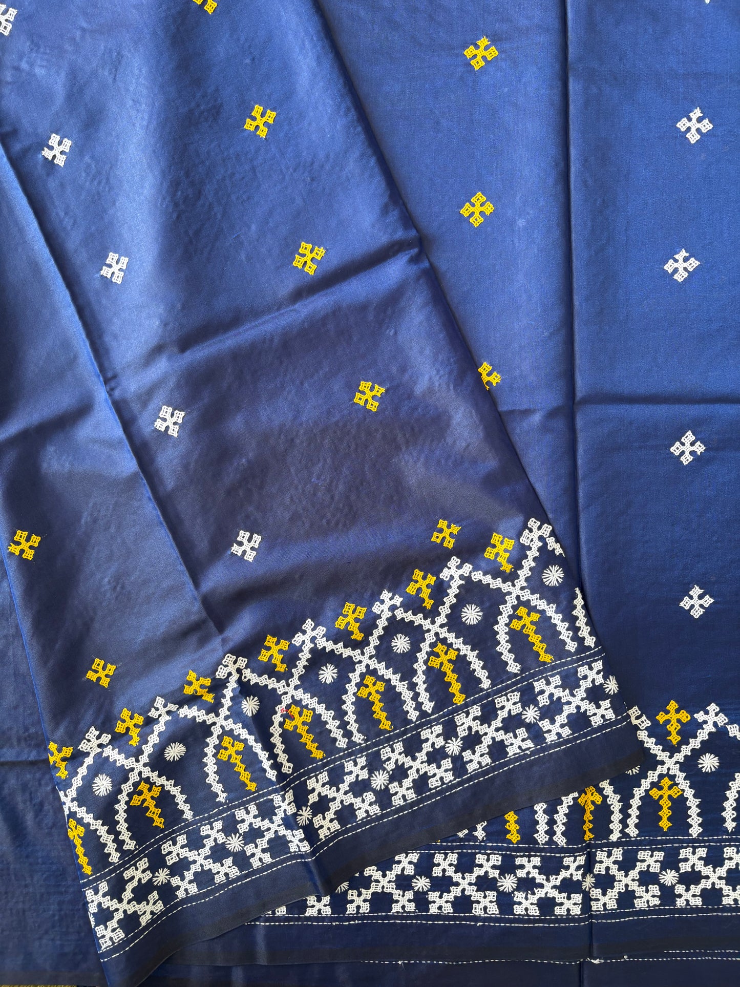 Gujrati Stitch/Kutch Hand Embroidered Art Silk Saree