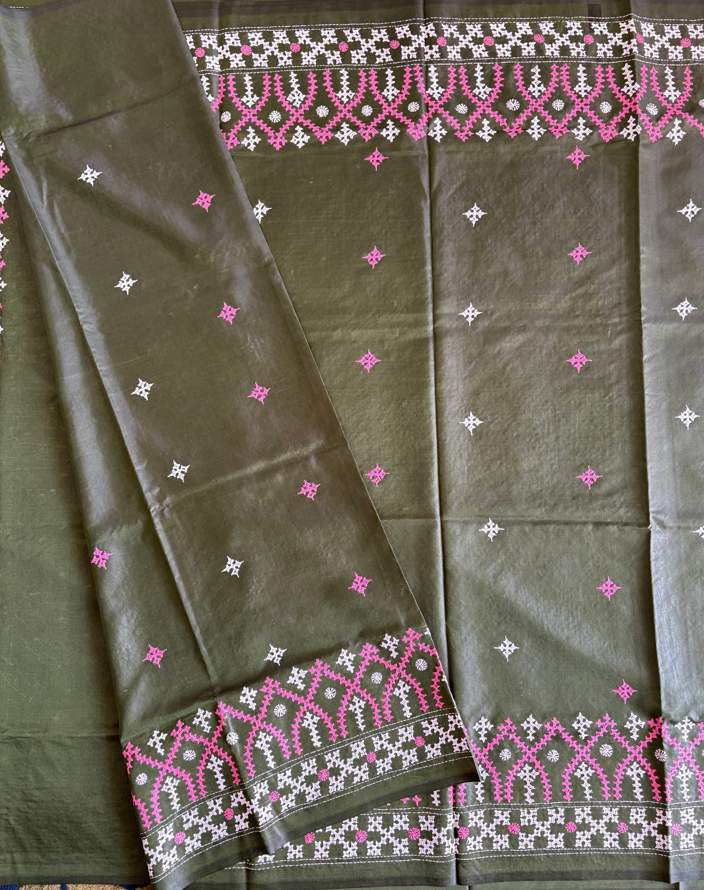 Gujrati Stitch/Kutch Hand Embroidered Art Silk Saree
