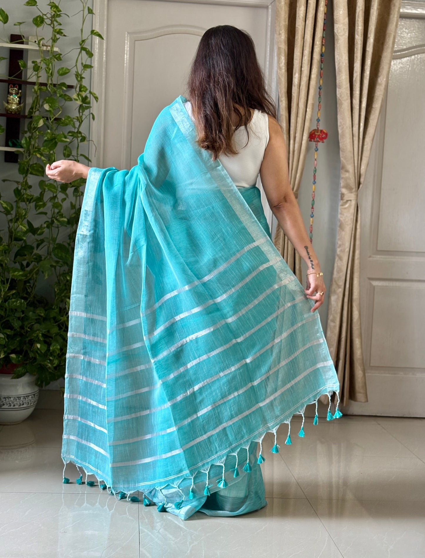 Linen By Linen Saree With Blouse