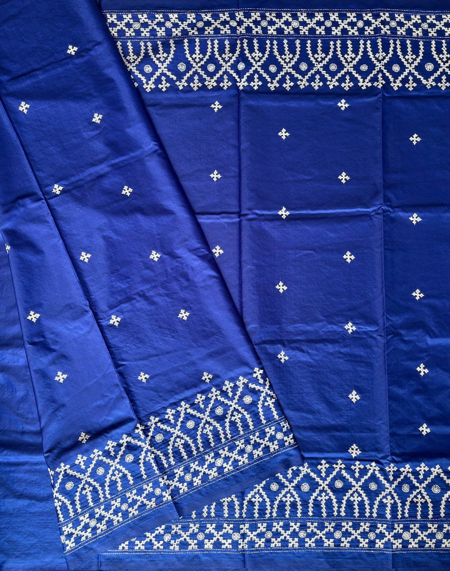 Gujrati Stitch/Kutch Hand Embroidered Art Silk Saree