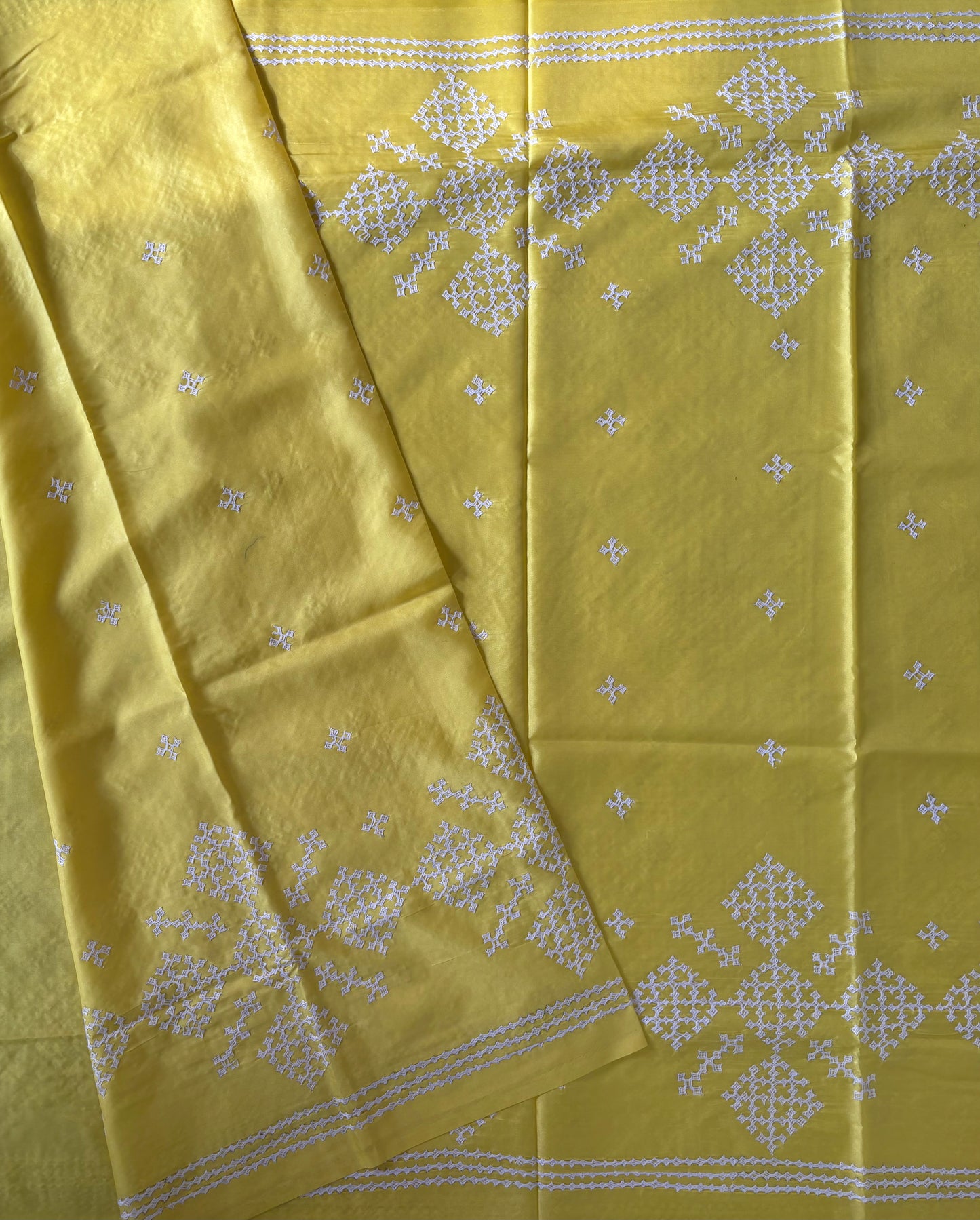 Gujrati Stitch/Kutch Hand Embroidered Art Silk Saree