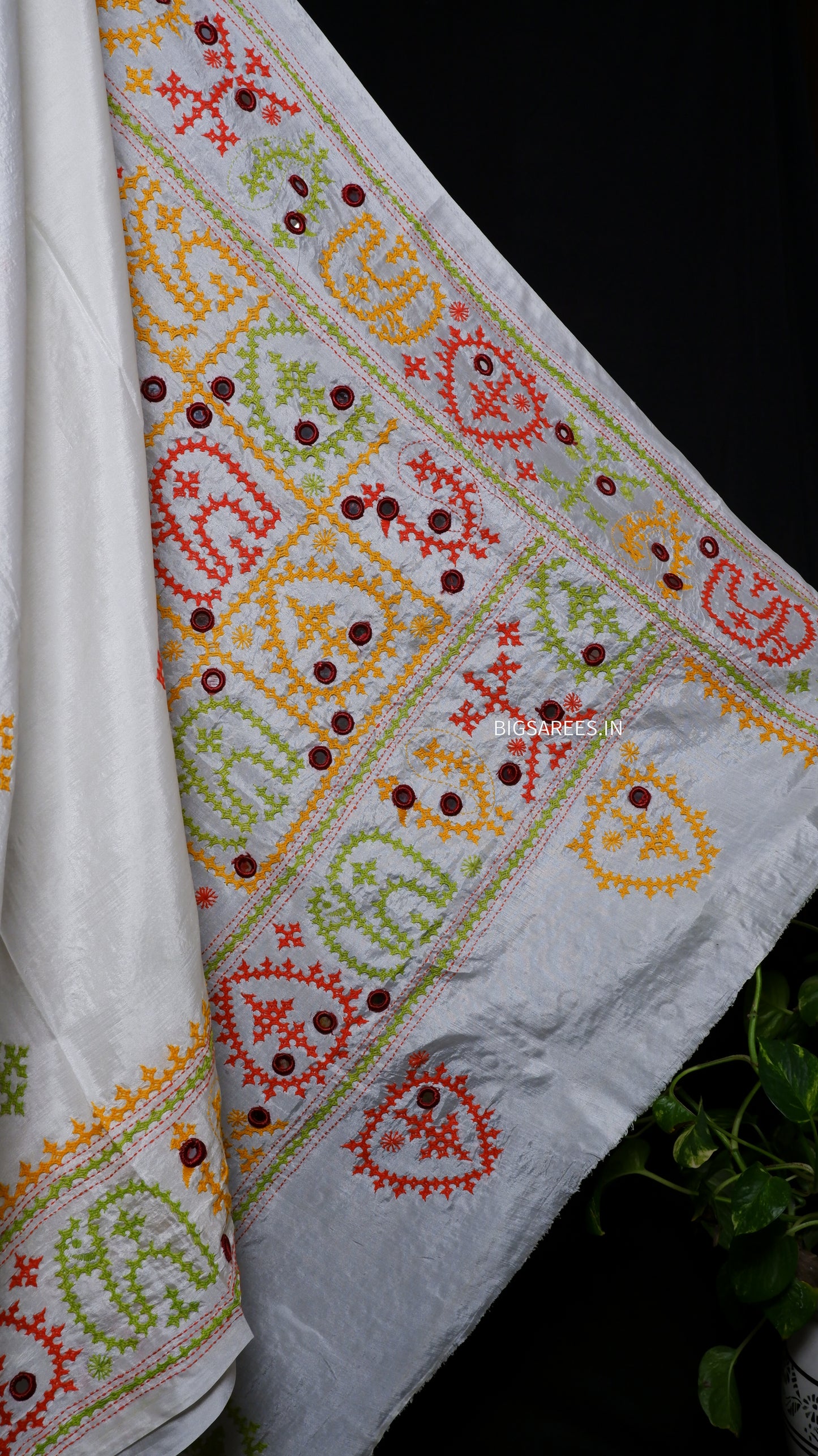 Heavy real mirror work Gujrati Stitch/Kutchi Bharat/Sindhi Hand Embroidered Art Silk Saree with blouse - off white