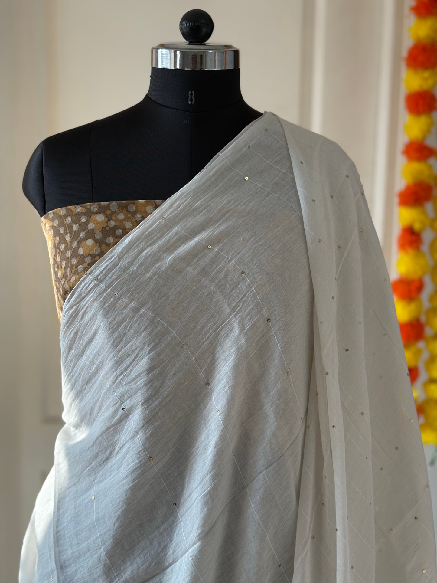 Jonaki Pure Mul Cotton Saree – off white