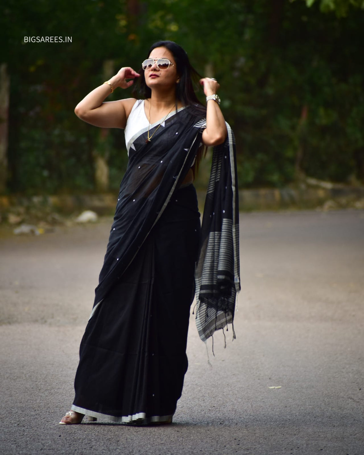 Hand woven Pure Cotton Saree (Handloom Marked) - Black