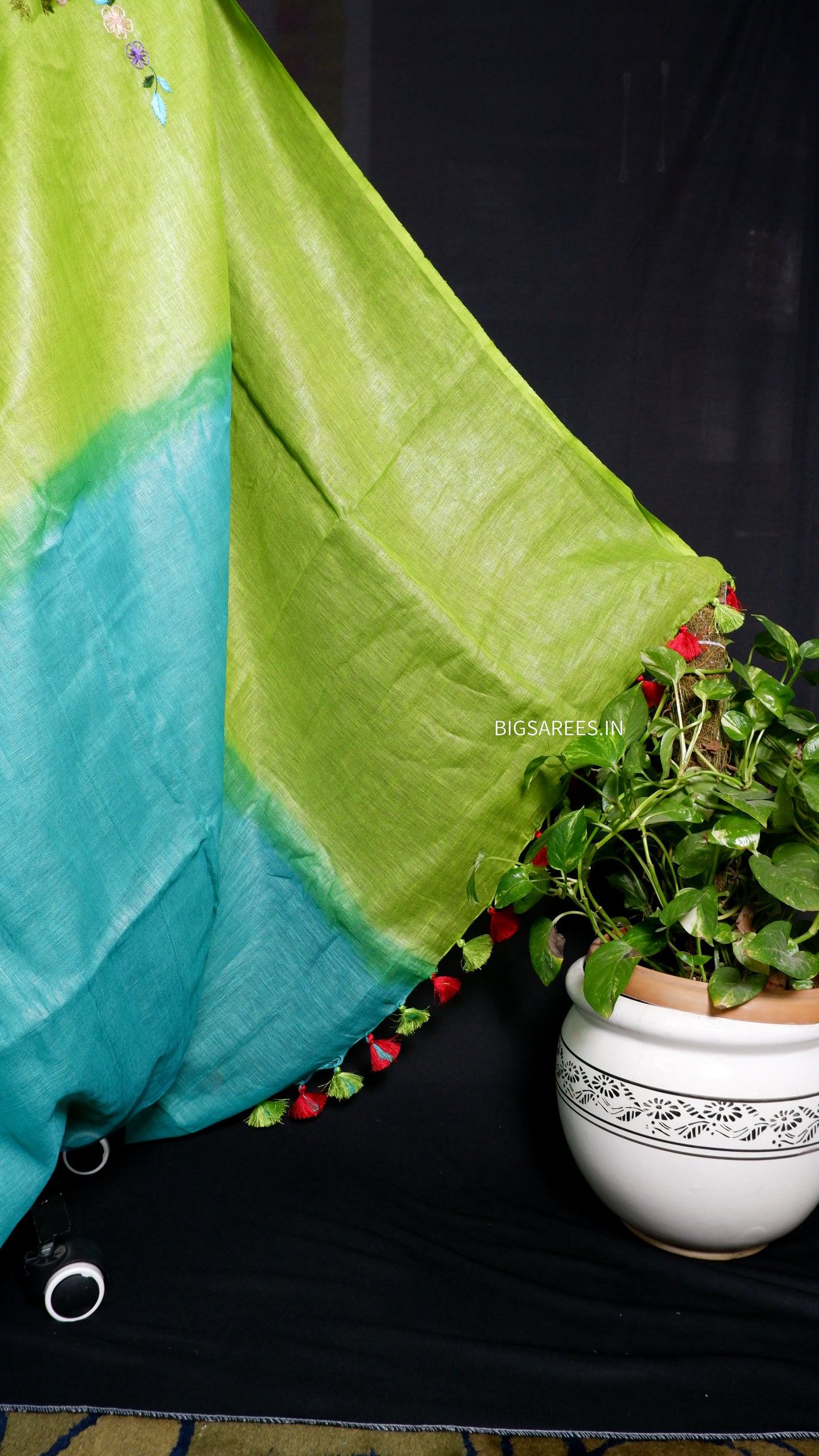 Pure Linen Saree With running Blouse