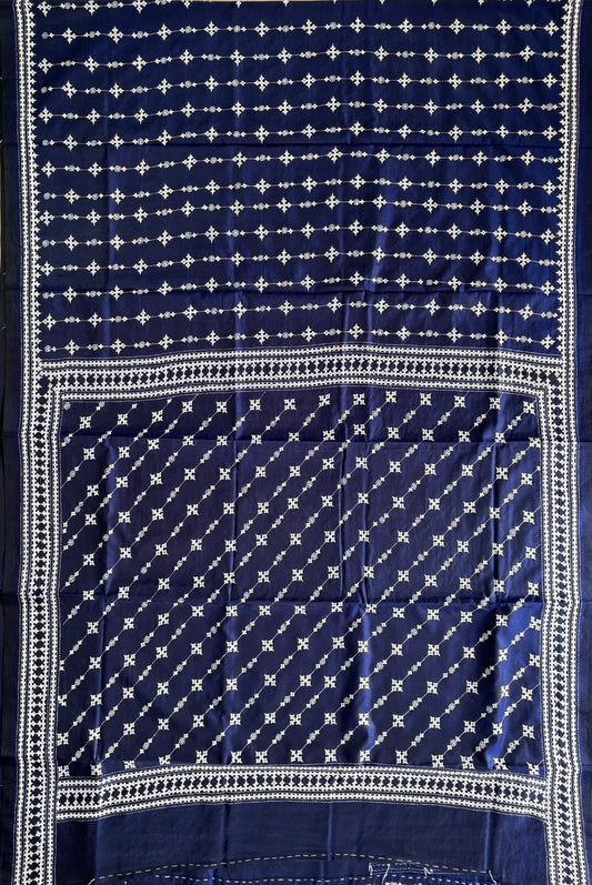 Kutch Hand Embroidered Blended Banglore Silk/Art Silk Saree