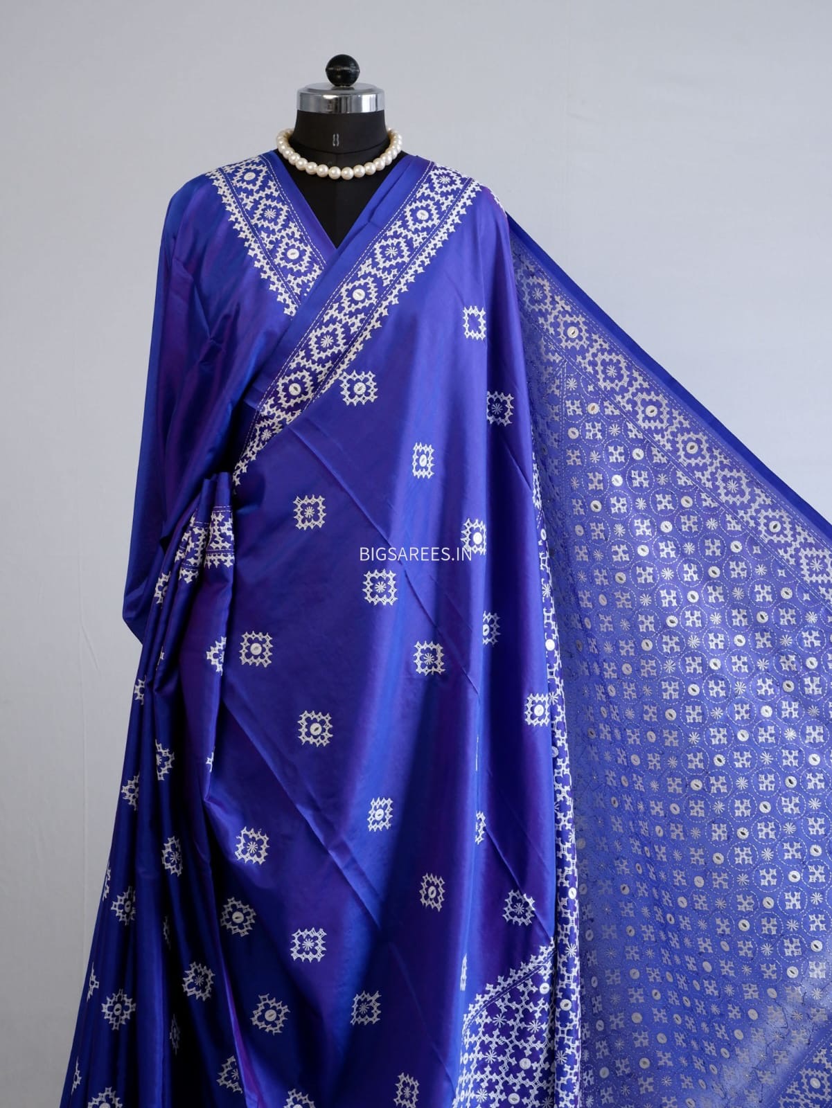 Kutchi/Gujarati Hand Embroidered Saree  | Blended Bangalore Silk / Art Silk