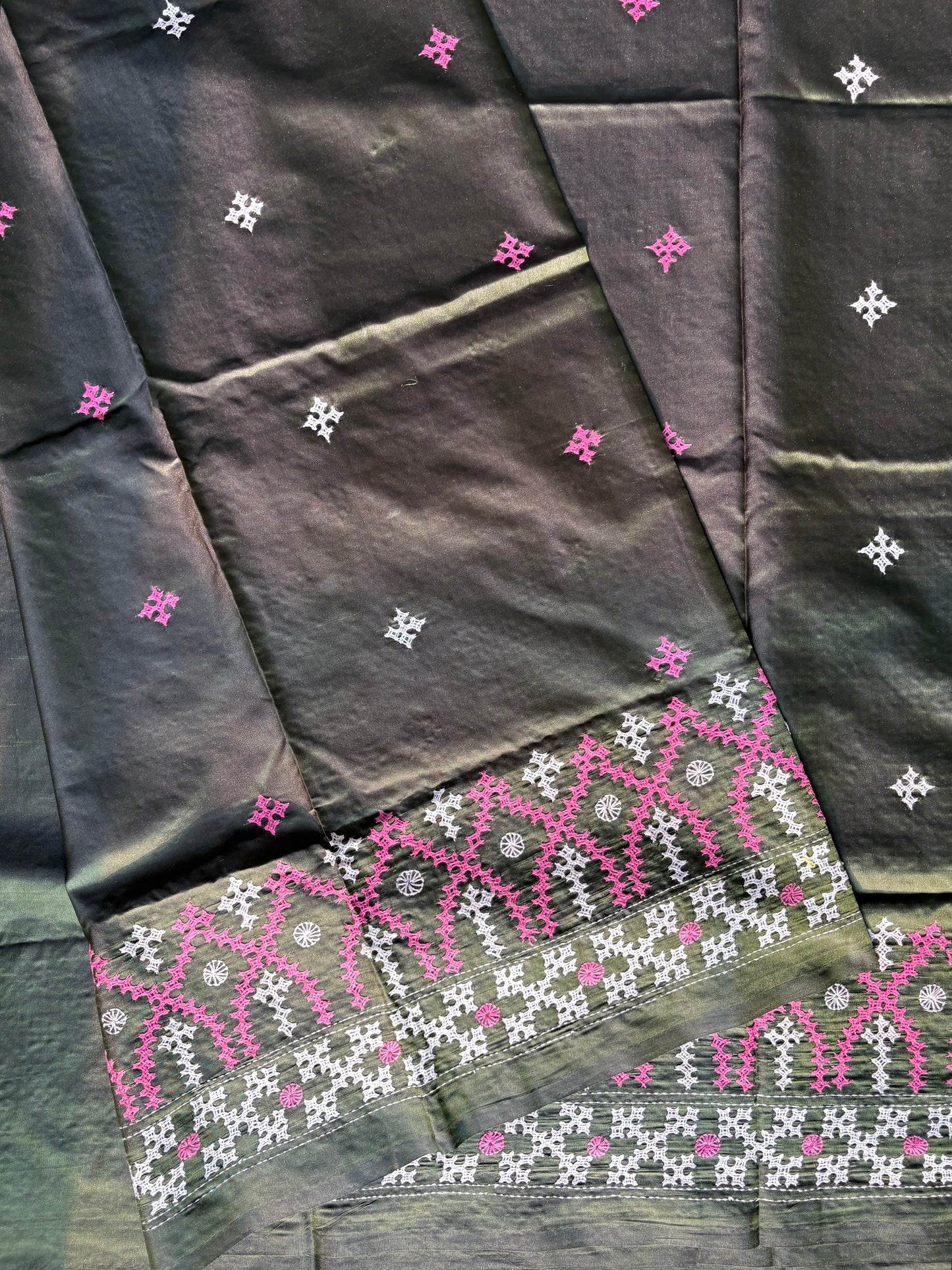 Gujrati Stitch/Kutch Hand Embroidered Art Silk Saree