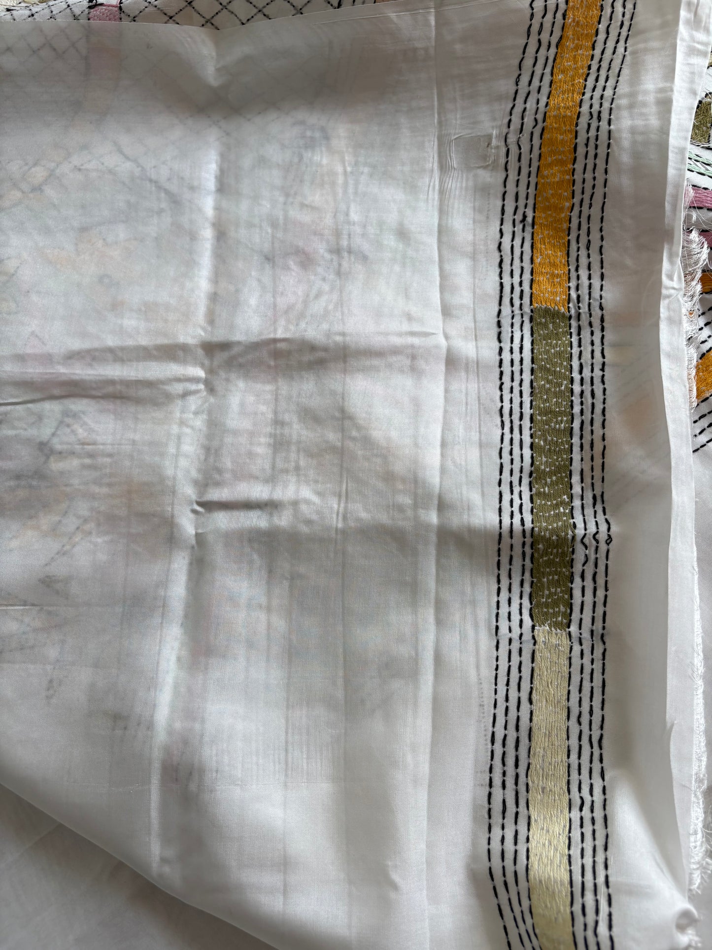 Off white Hand Embroidered Kantha Stitch Saree in Artificial Silk