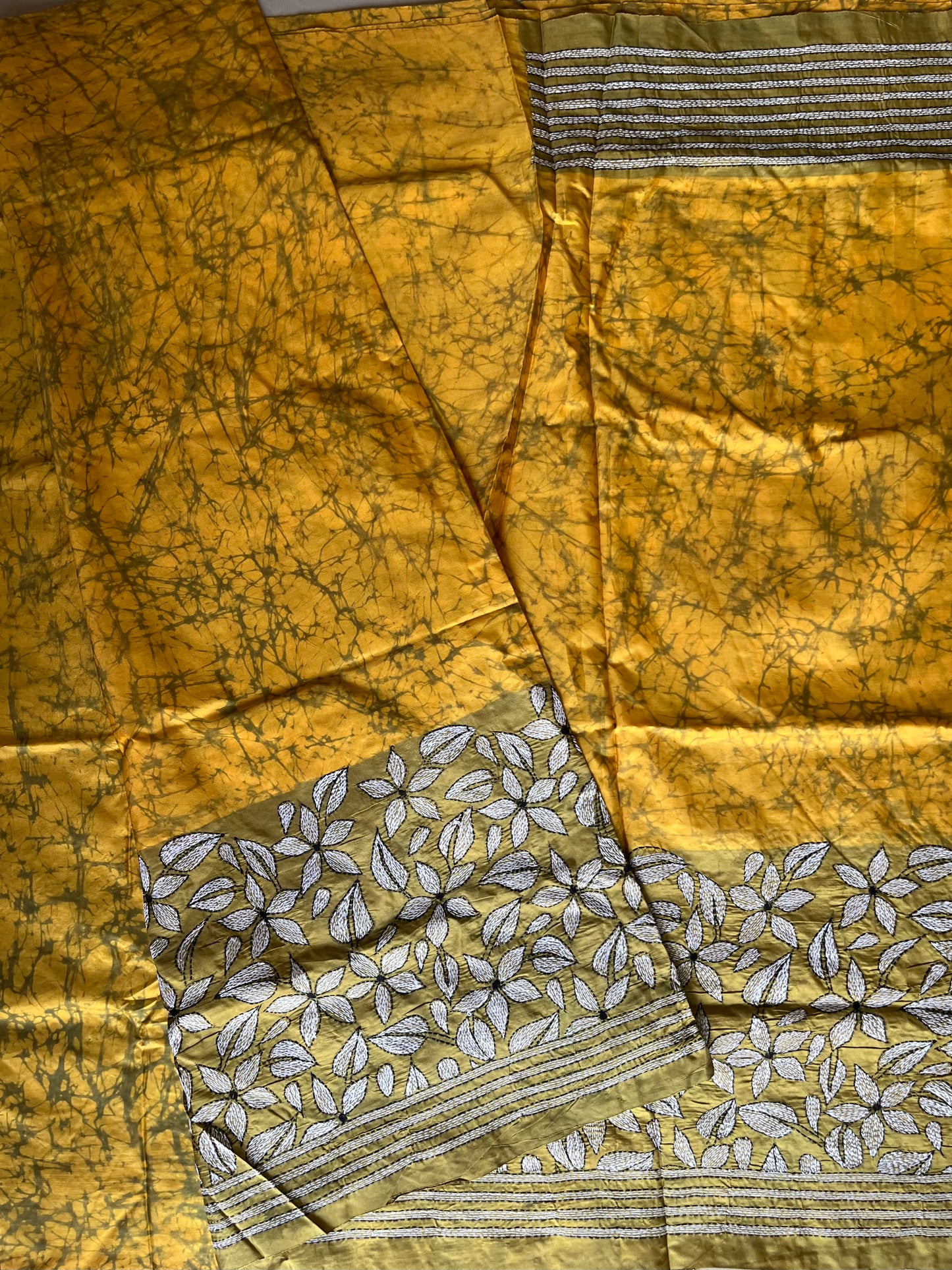 Kantha Hand Embroidered Blended Banglore Silk/Art Silk Saree With Blouse