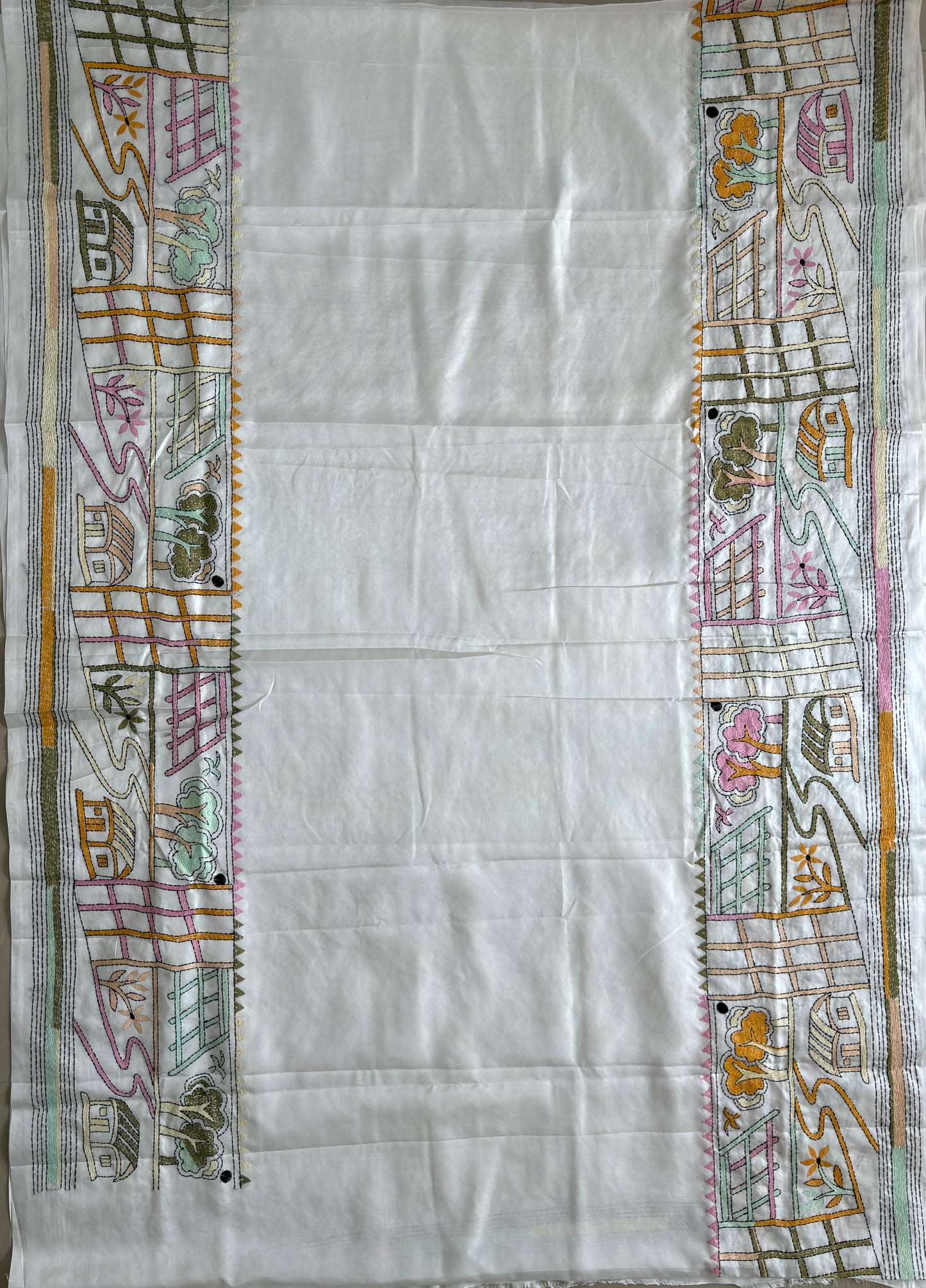 Off white Hand Embroidered Kantha Stitch Saree in Artificial Silk