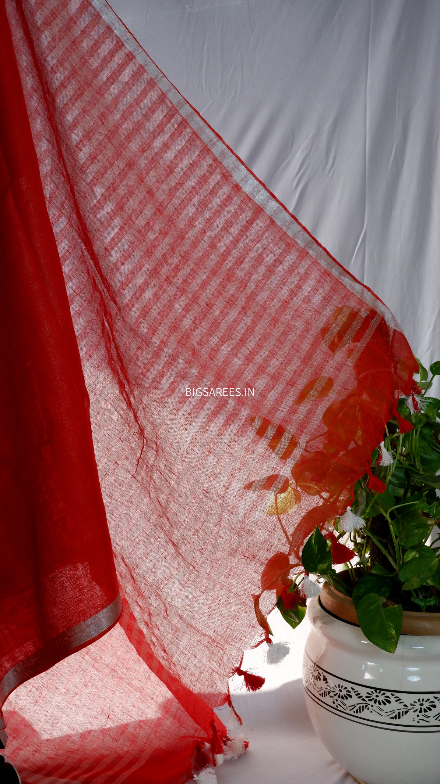 Pure Linen Saree With running Blouse - tomato Red