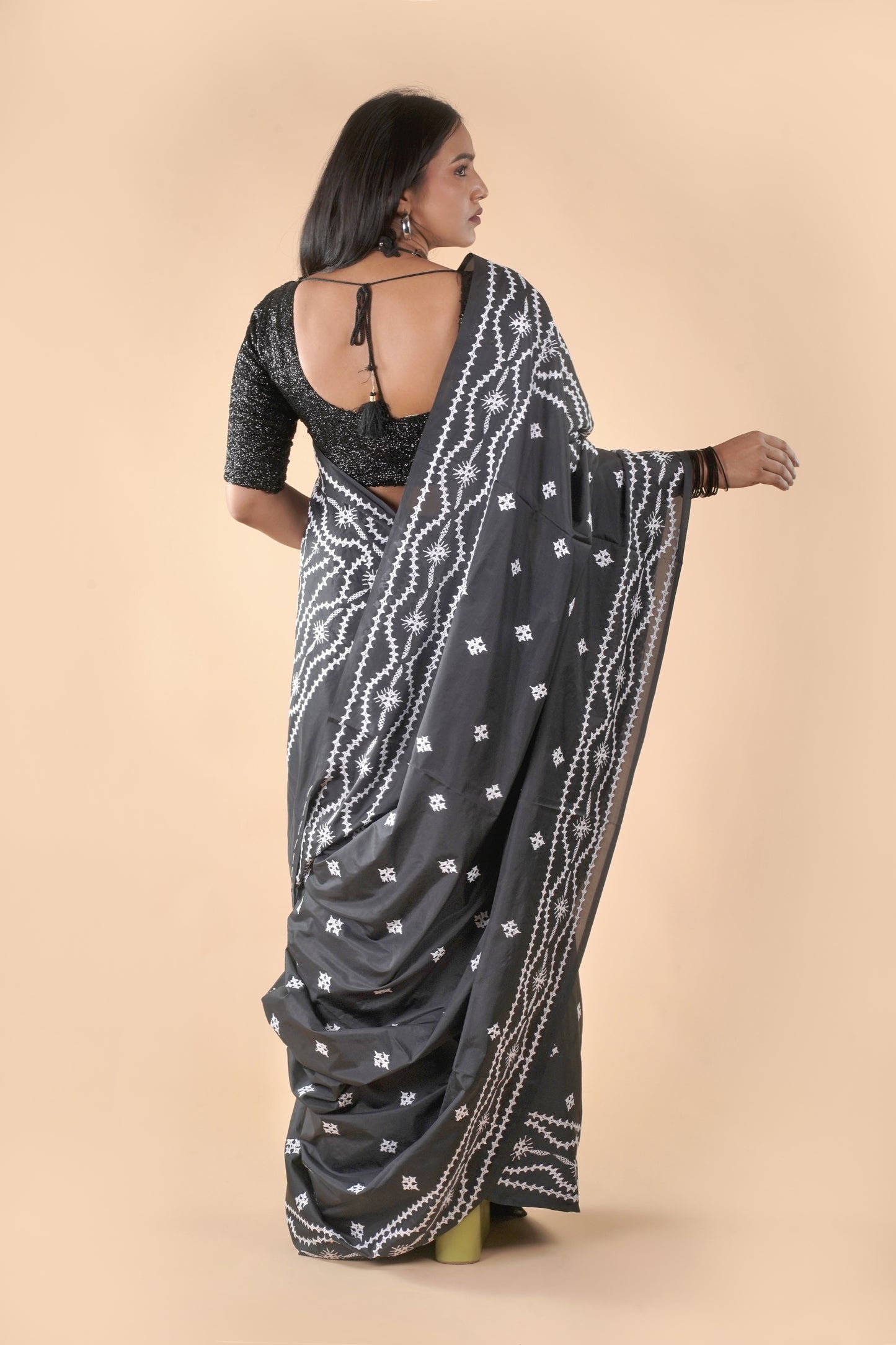 Black Kutch Hand Embroidered Blended Banglore Silk/art Silk Saree