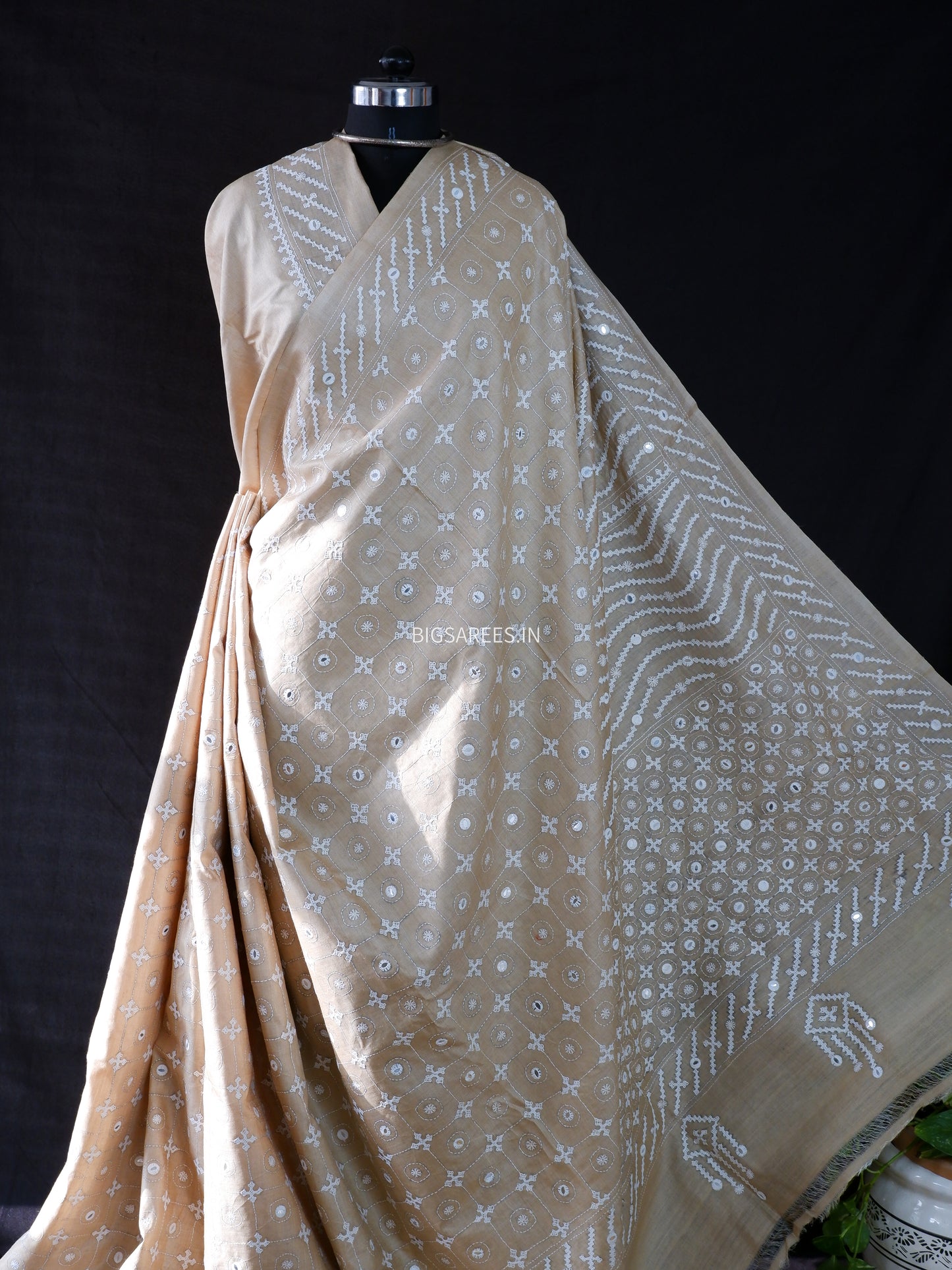 Kutchi Hand Embroidered Saree | Pure Gachi by Gachi Tassar Silk| Beige