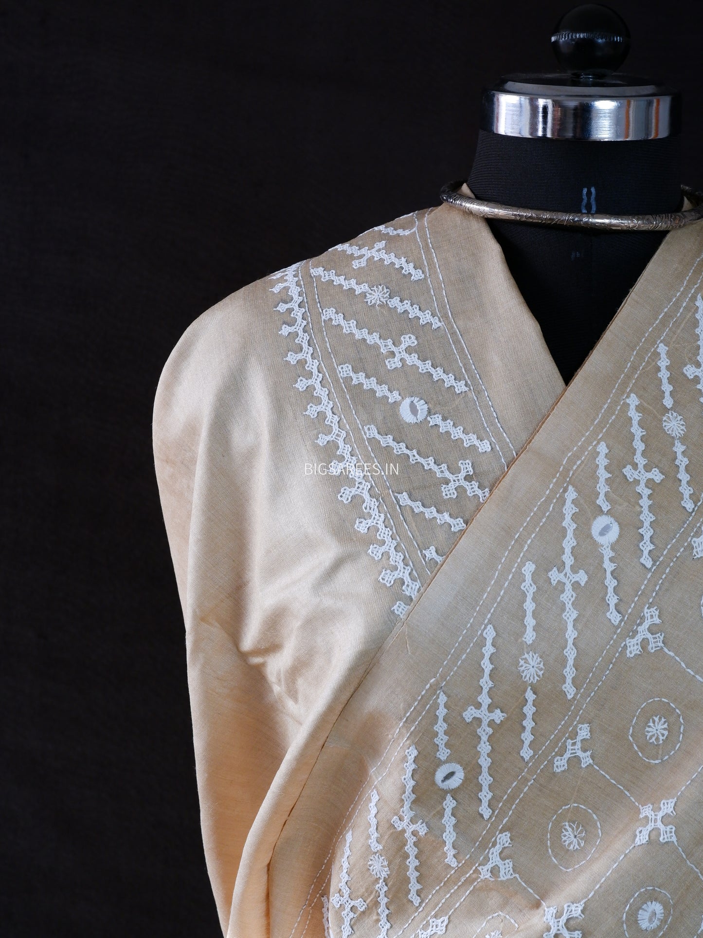 Kutchi Hand Embroidered Saree | Pure Gachi by Gachi Tassar Silk| Beige
