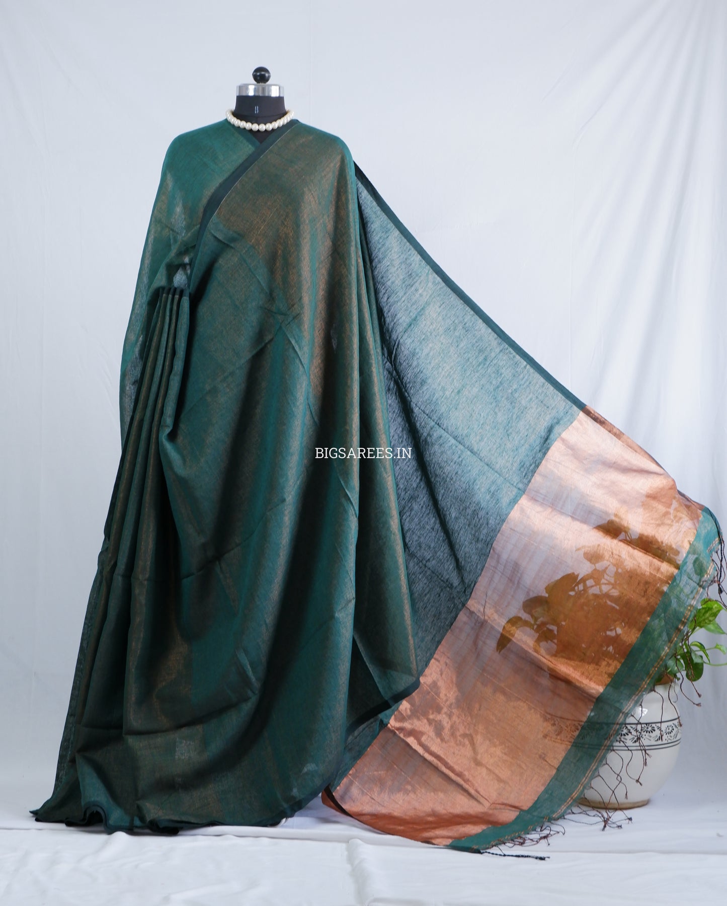 Tissue Linen Blend Handwoven Saree | Handloom Marked | Dark Green