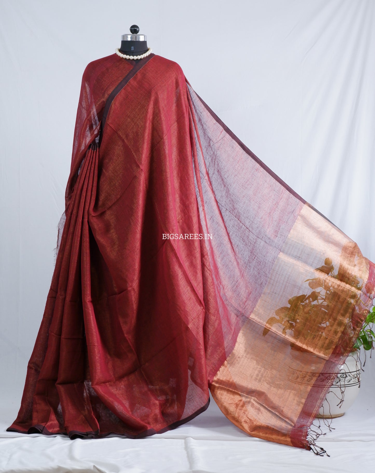 Tissue Linen Blend Handwoven Saree | Handloom Marked | Maroon