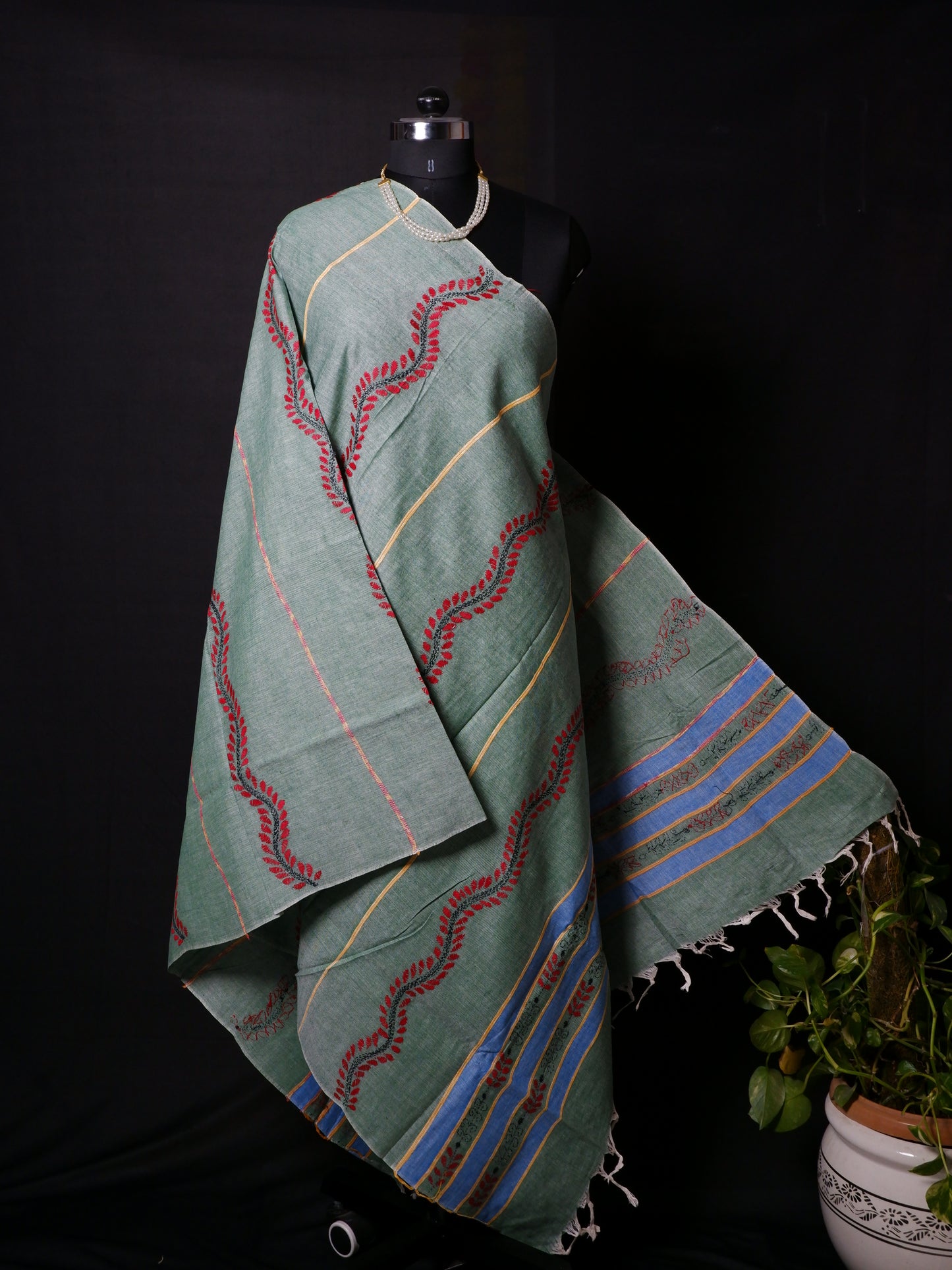 Hand-Embroidered Kantha - Stitch Dupatta | Pure Khesh Cotton | Shamrock Geen | 34"|