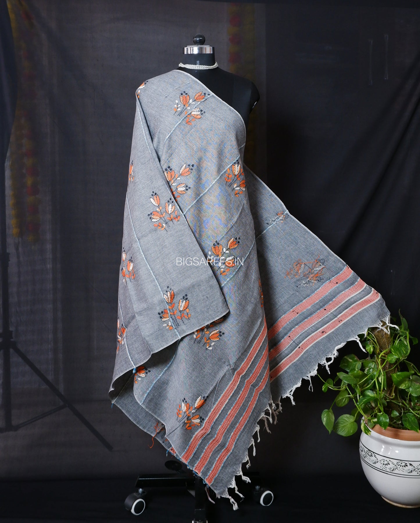 Hand-Embroidered Kantha - Stitch Dupatta | Pure Khesh Cotton | Grey | 36"|