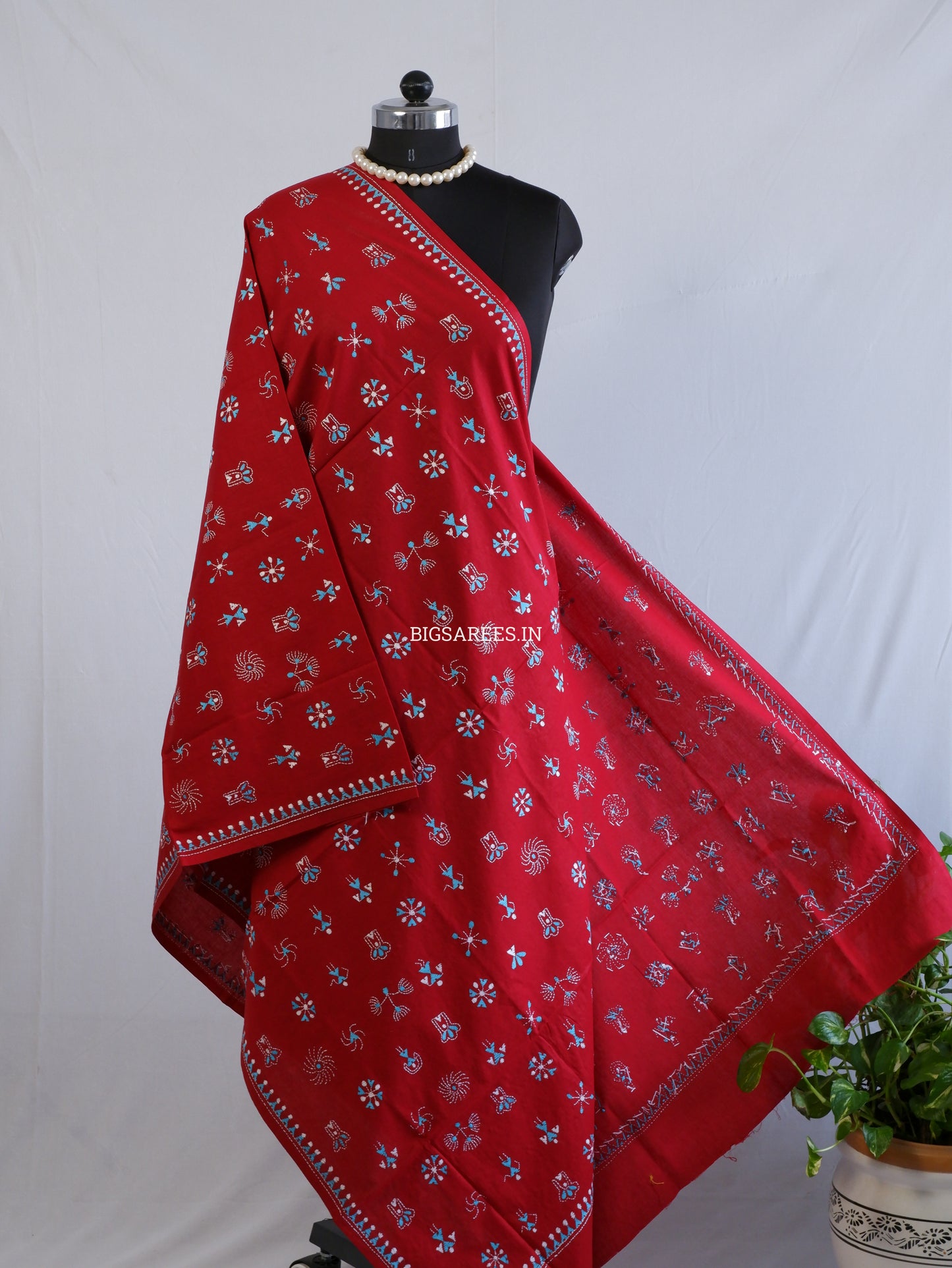Hand-Embroidered Kantha Stitch Dupatta | Khadi Cotton | Maroon