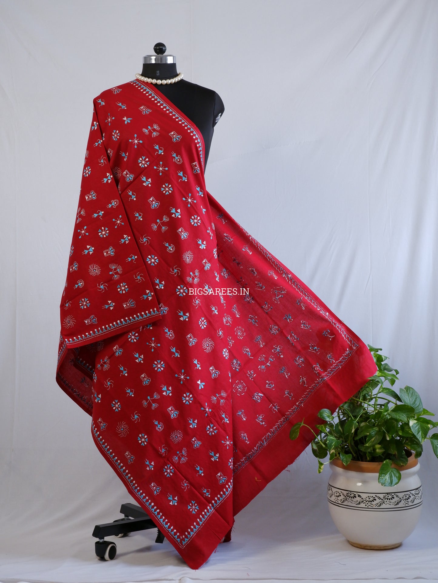 Hand-Embroidered Kantha Stitch Dupatta | Khadi Cotton | Maroon