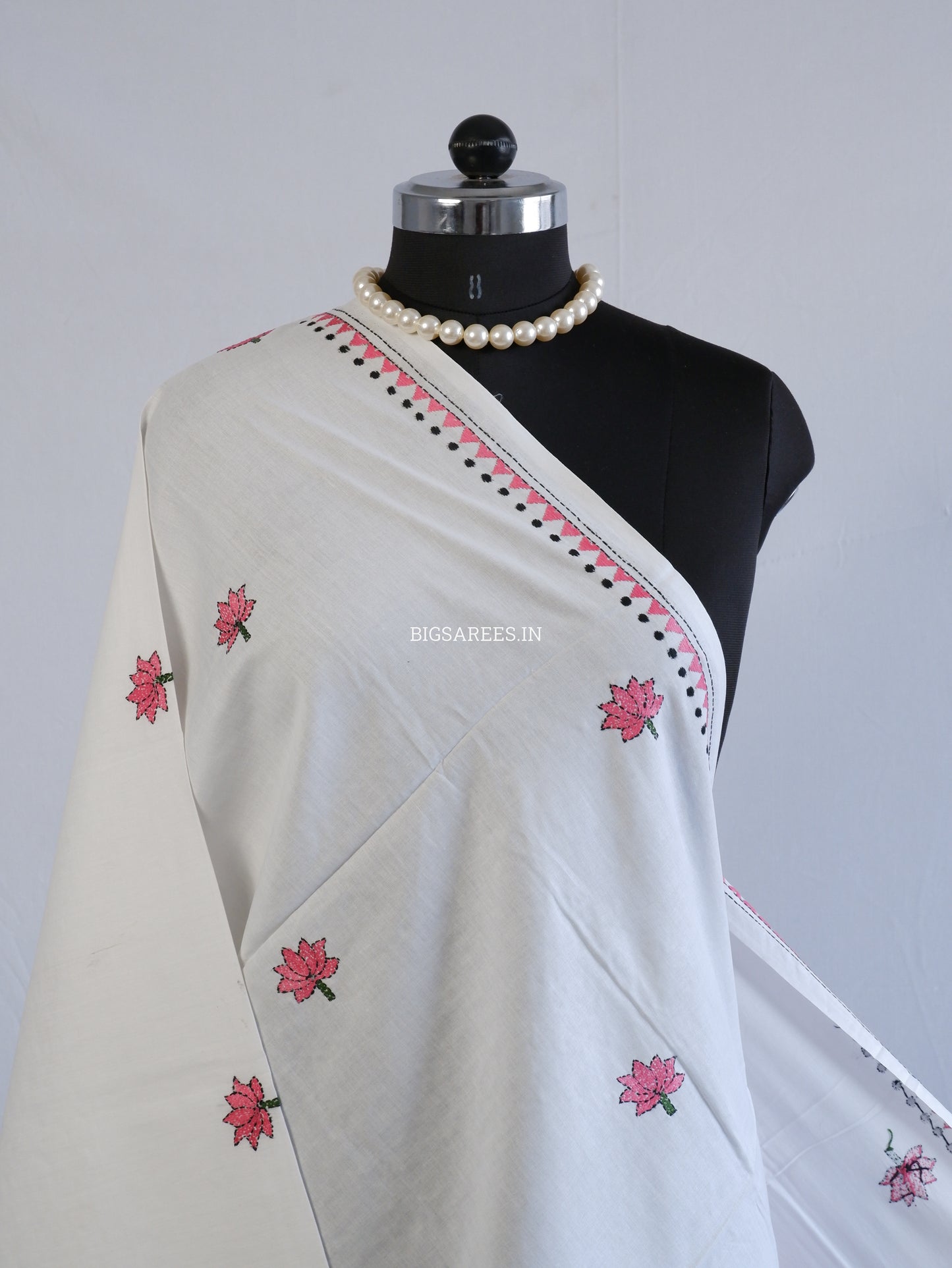 Hand-Embroidered Kantha Stitch Dupatta | Khadi Cotton | White
