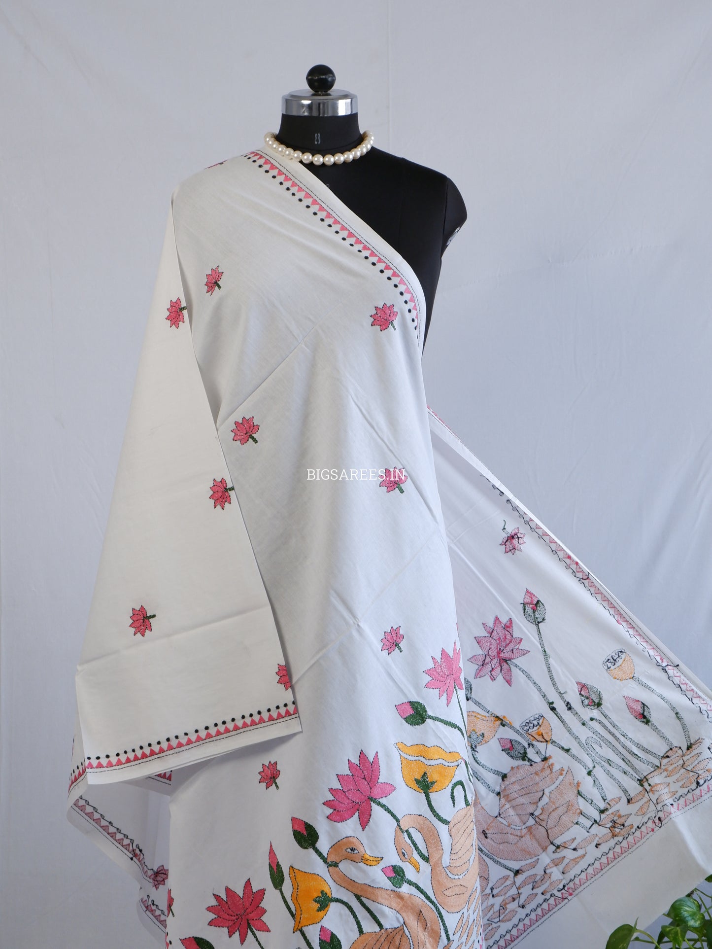 Hand-Embroidered Kantha Stitch Dupatta | Khadi Cotton | White