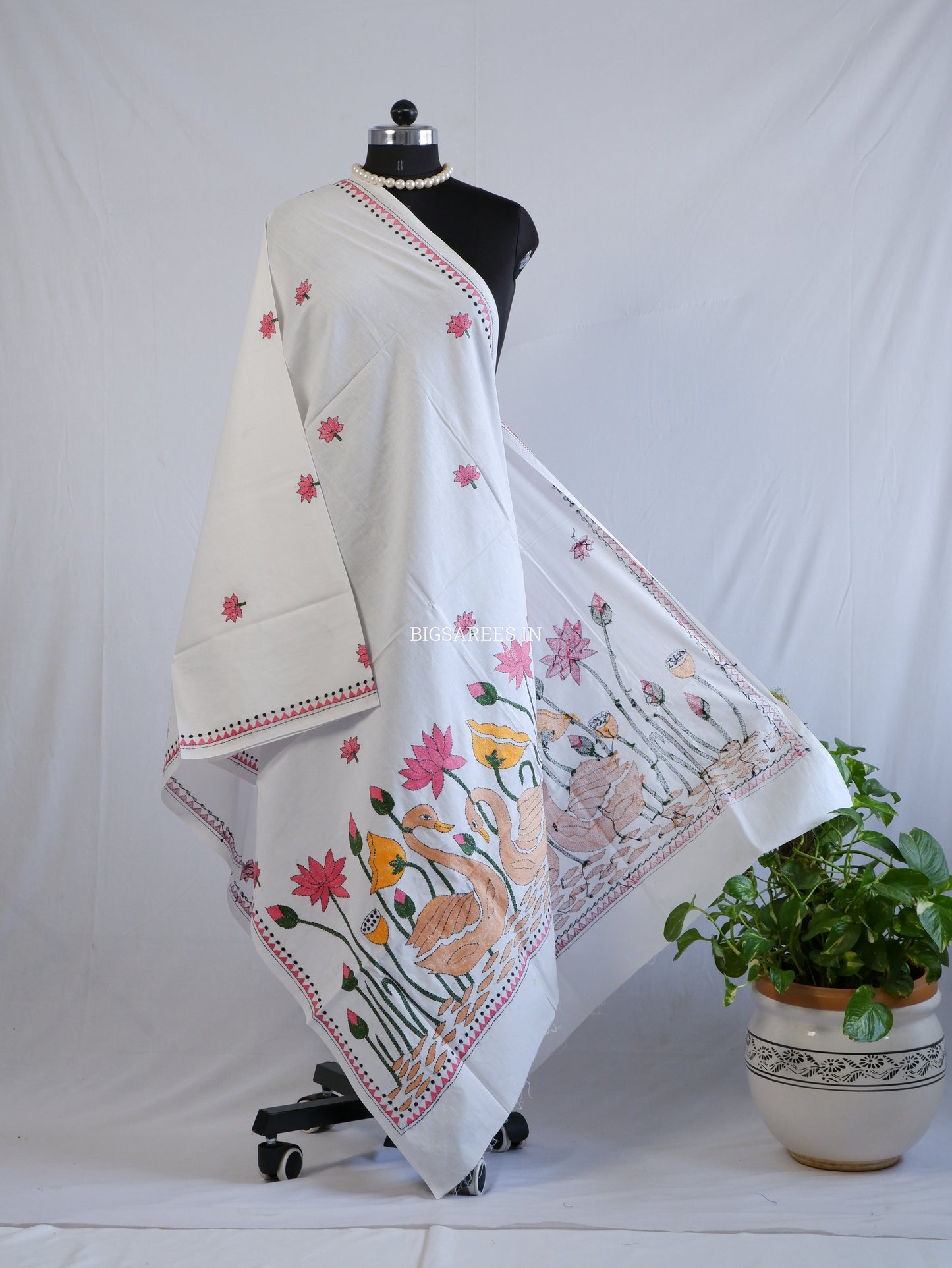 Hand-Embroidered Kantha Stitch Dupatta | Khadi Cotton | White