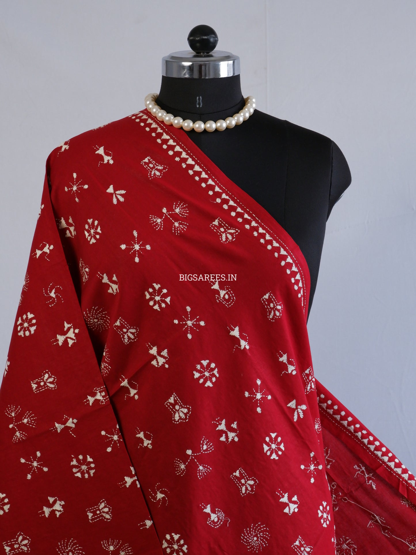 Hand-Embroidered Kantha Stitch Dupatta | Khadi Cotton | Maroon (Off-White Threadwork)