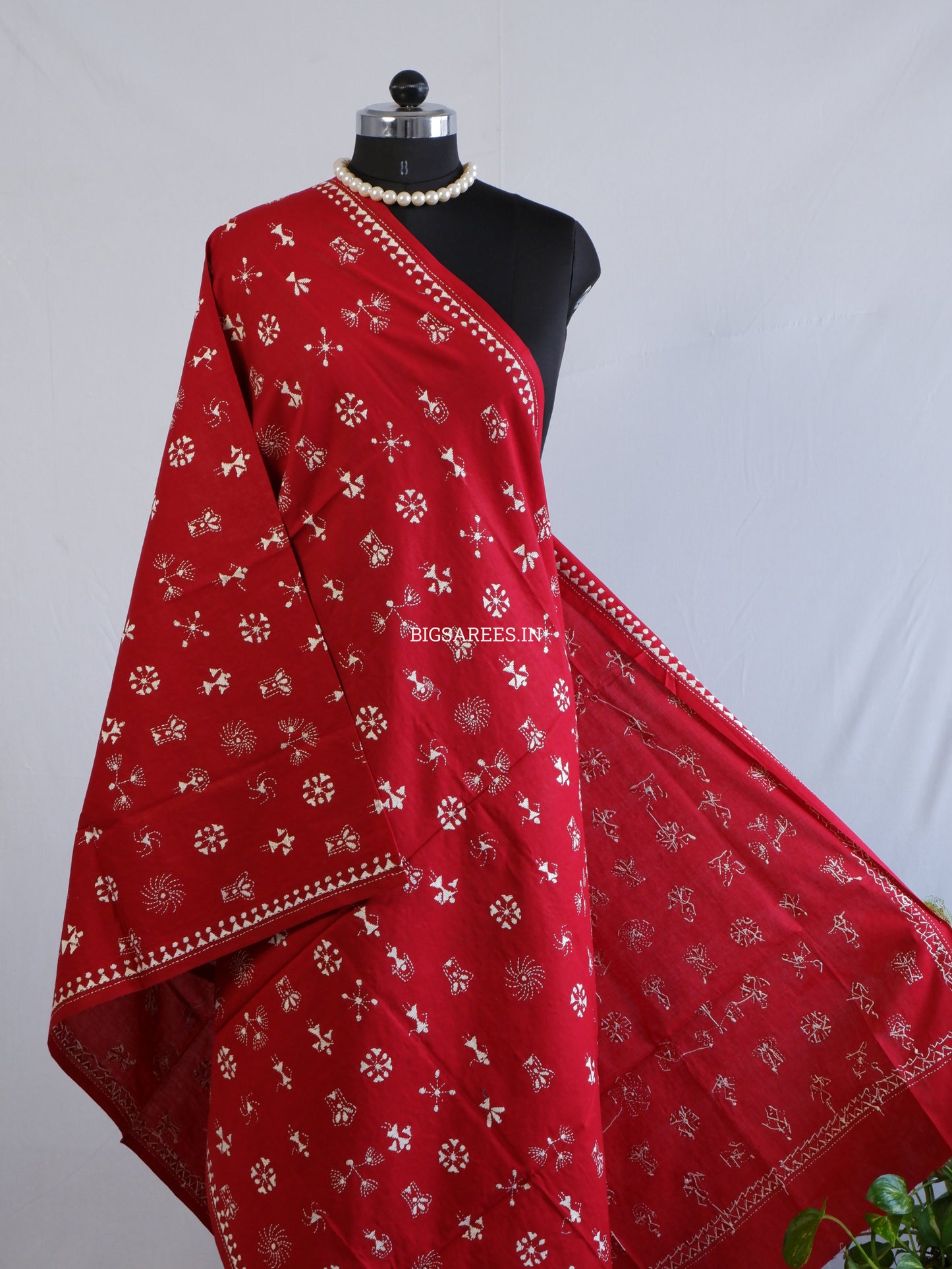 Hand-Embroidered Kantha Stitch Dupatta | Khadi Cotton | Maroon (Off-White Threadwork)