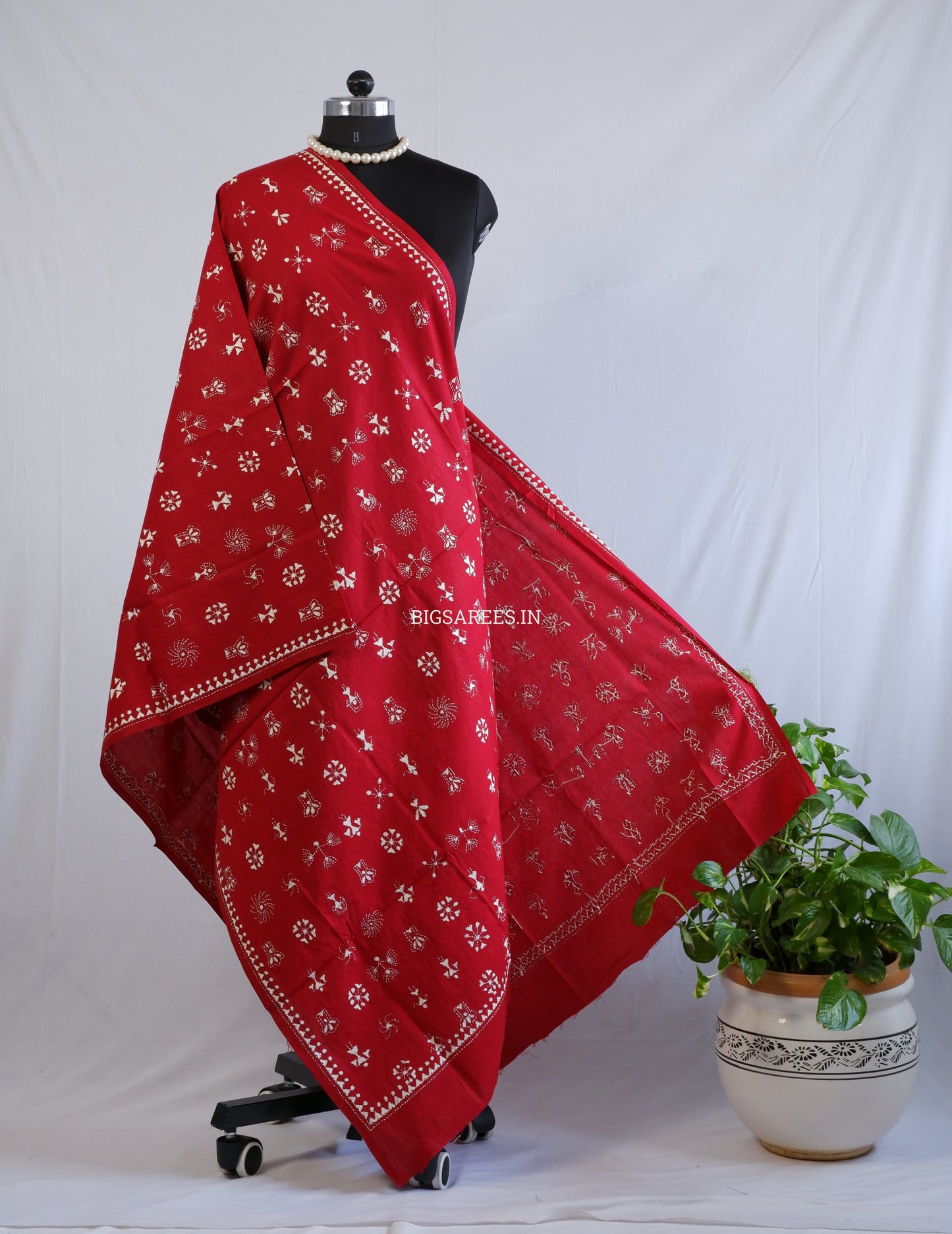 Hand-Embroidered Kantha Stitch Dupatta | Khadi Cotton | Maroon (Off-White Threadwork)