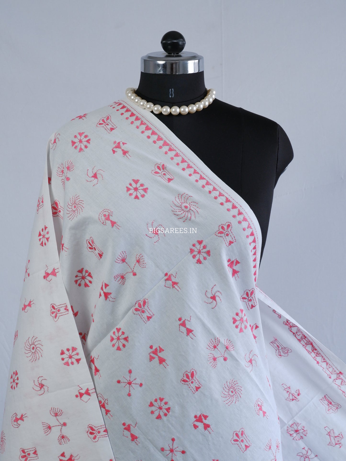 Hand-Embroidered Kantha Stitch Dupatta | Khadi Cotton | White