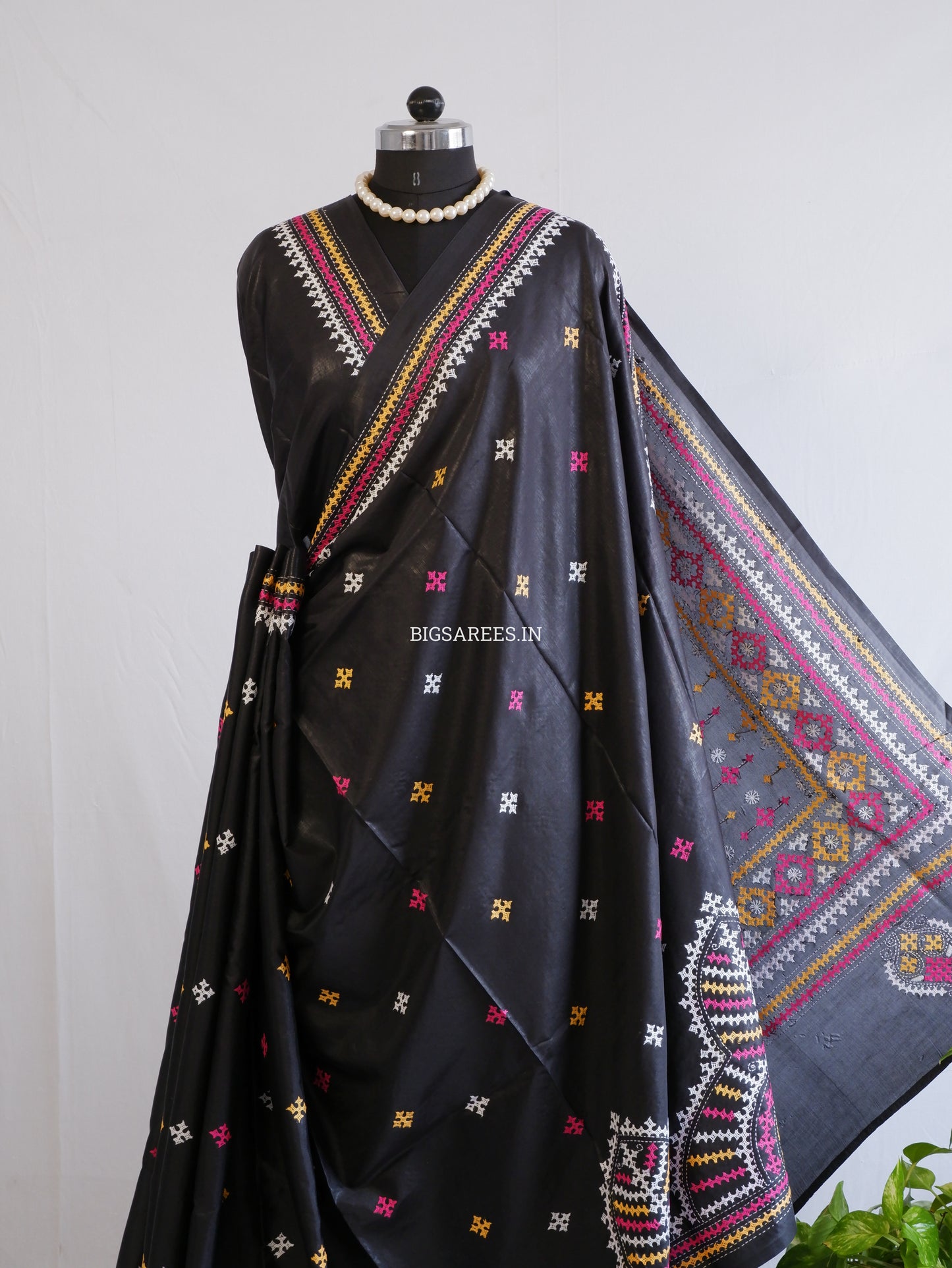 Kutchi/Gujarati Hand Embroidered Saree  | Blended Bangalore Silk / Art Silk | Black
