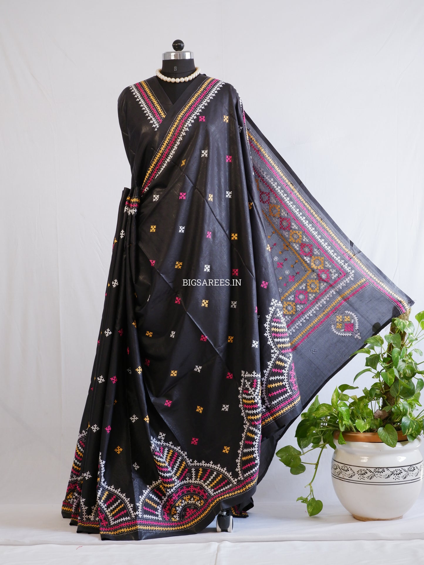 Kutchi/Gujarati Hand Embroidered Saree  | Blended Bangalore Silk / Art Silk | Black