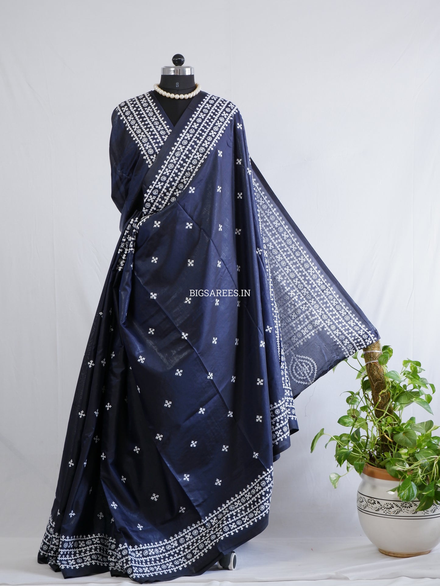 Kutchi/Gujarati Hand Embroidered Saree  | Blended Bangalore Silk / Art Silk | Blue